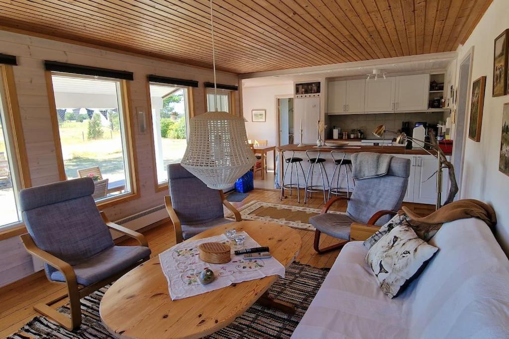 Two-Bedroom House photo 2