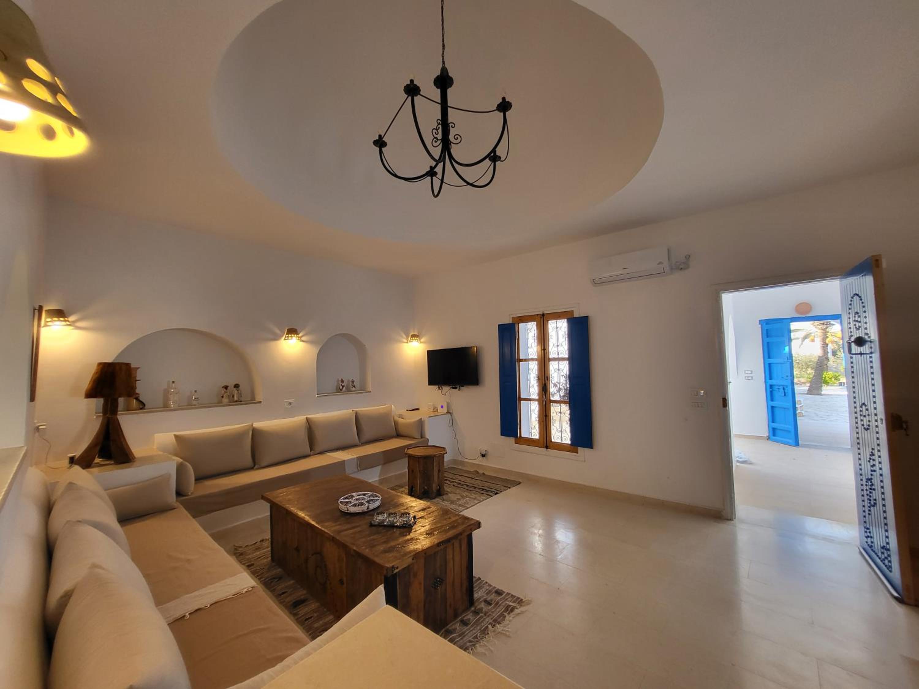 Three-Bedroom Villa photo 1