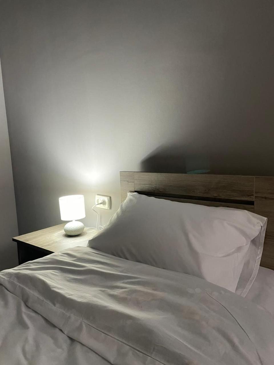 Standard Double Room with Shared Bathroom photo 2