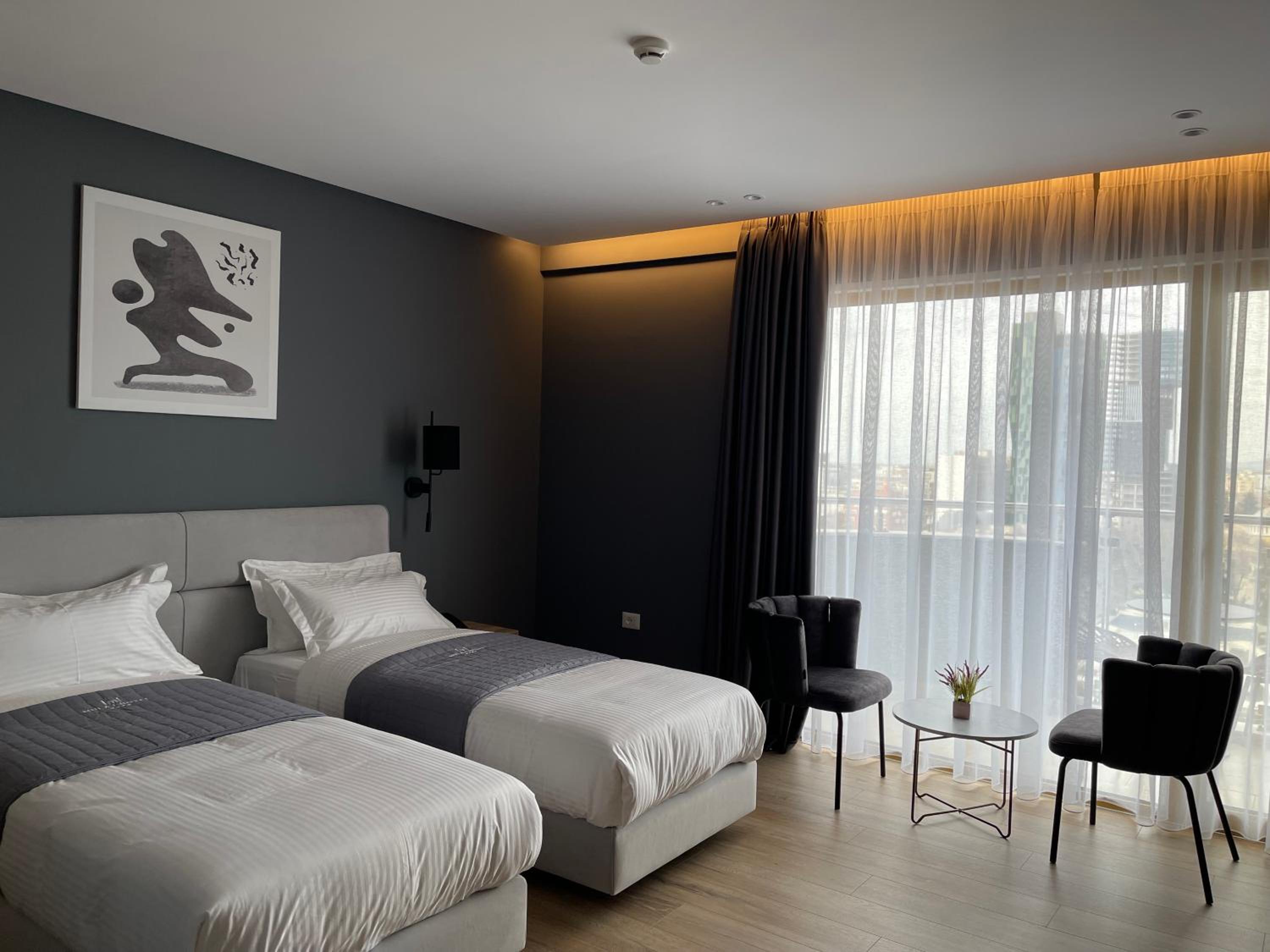 Deluxe Double or Twin Room with City View