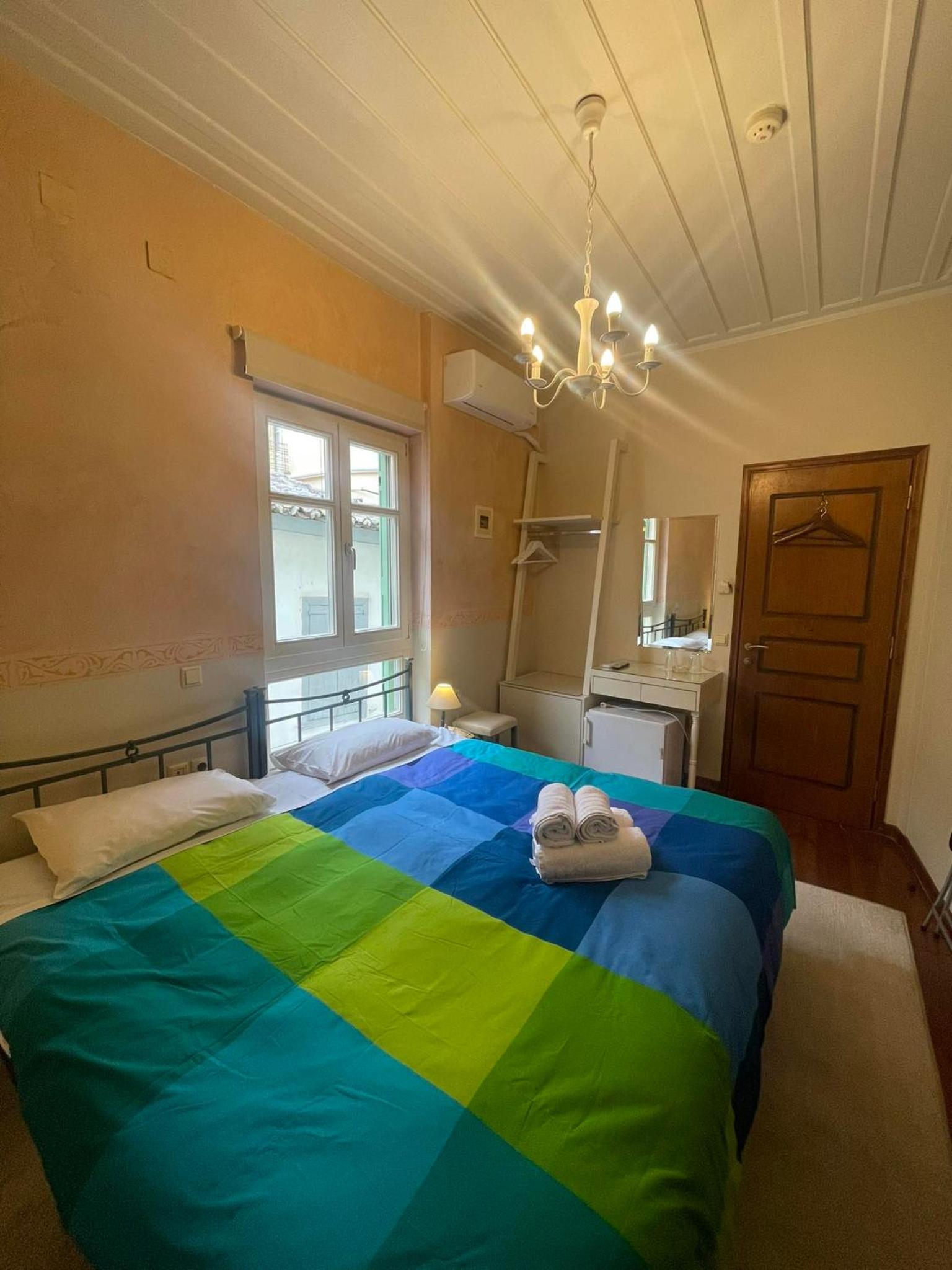 Twin Room - Photo 4