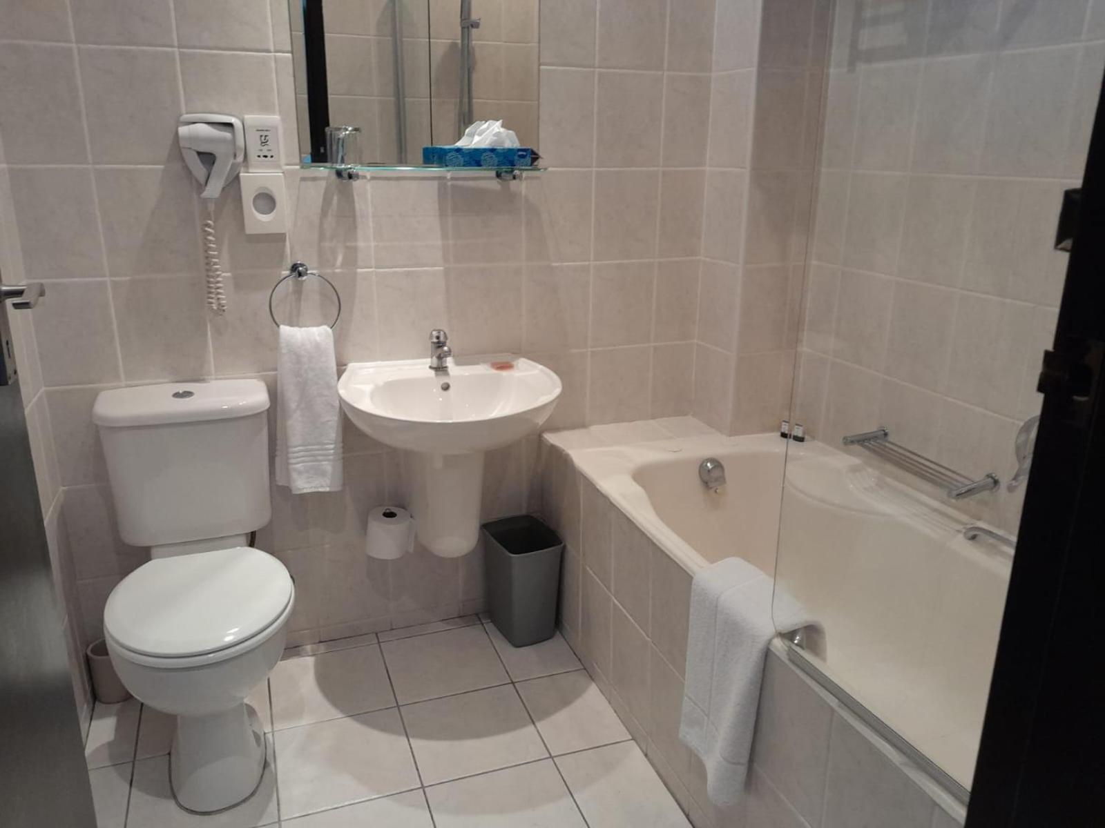 Non Sea Facing - Twin or Double Room - Photo 3