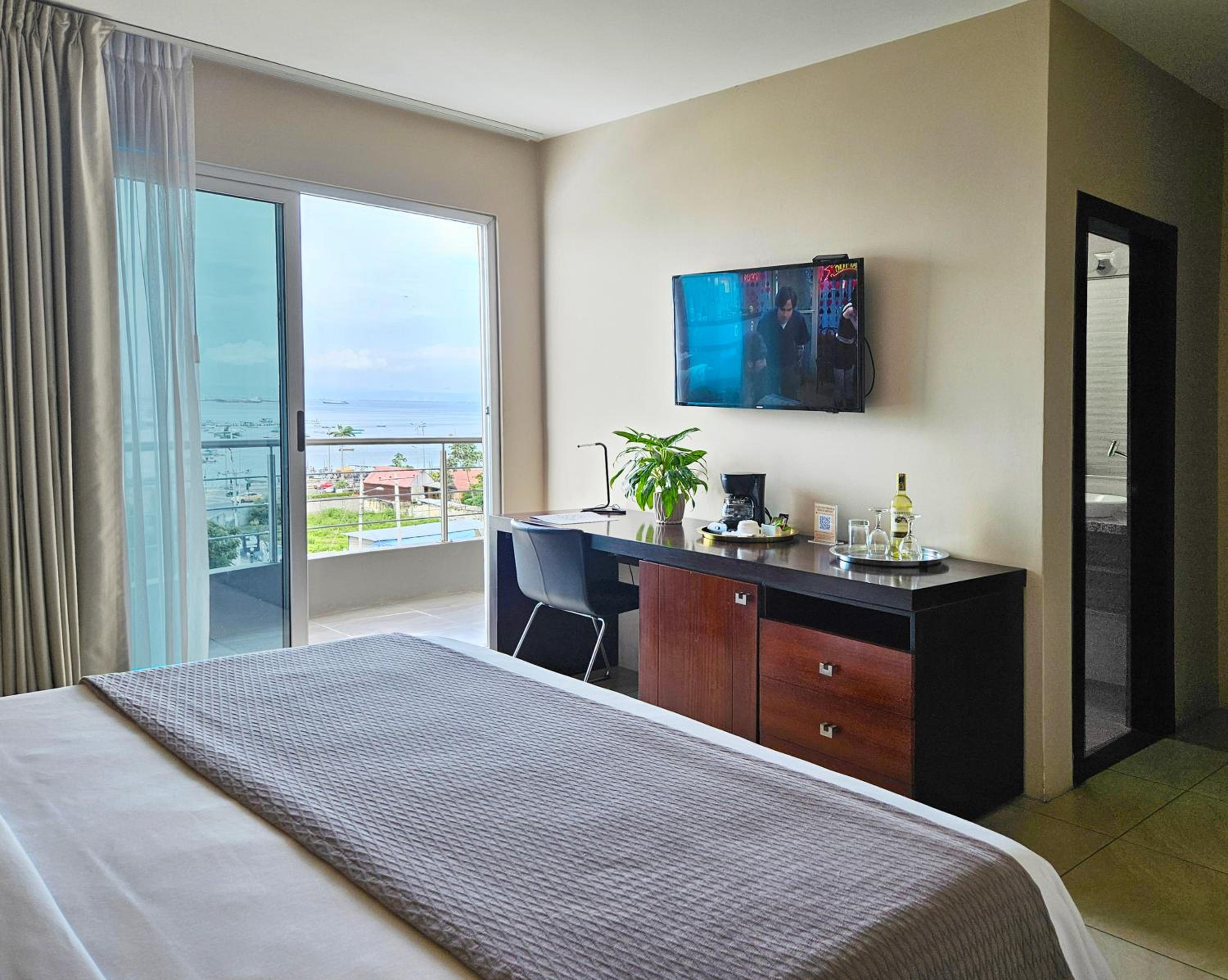 King Room with Sea View photo 3