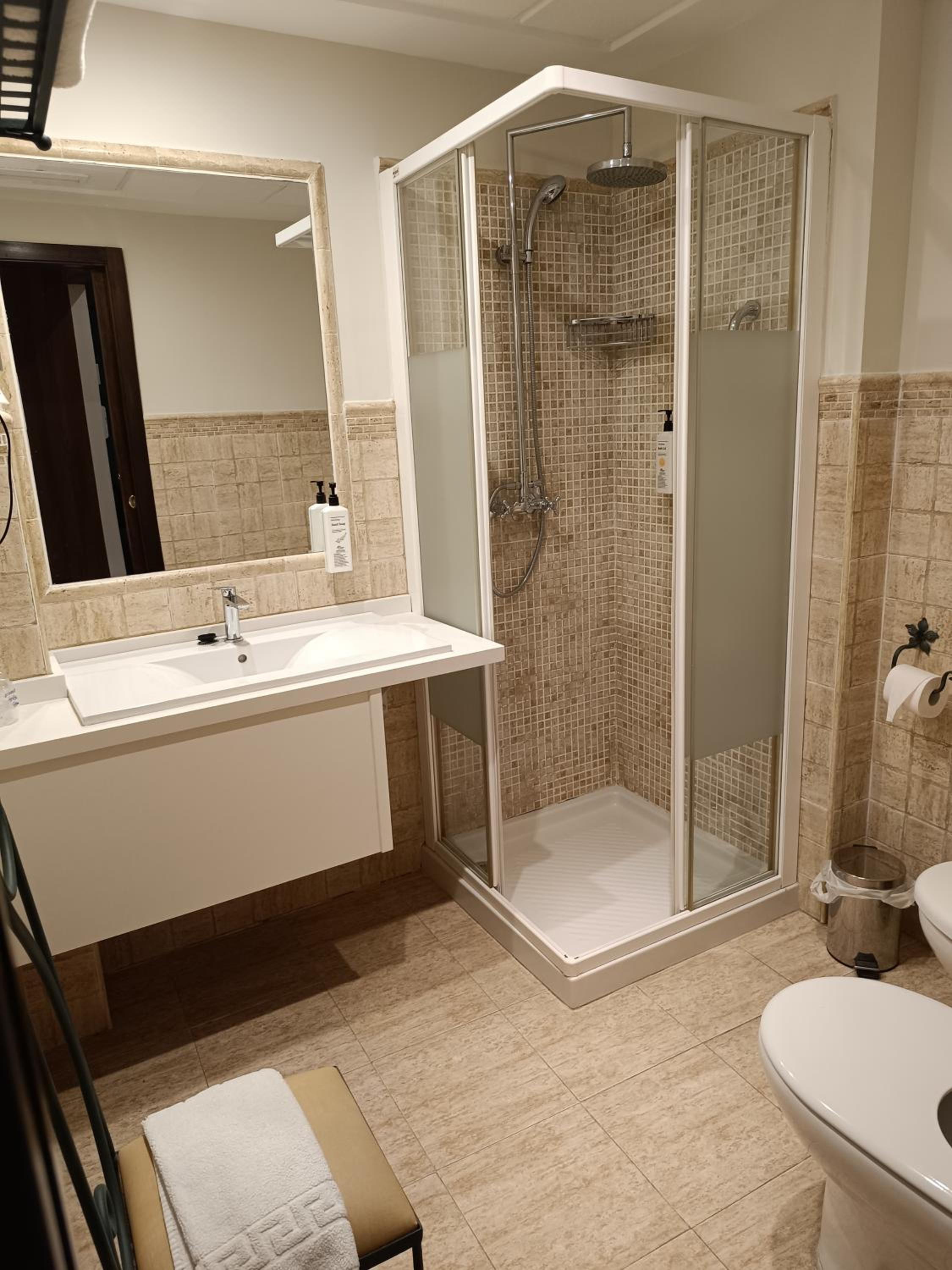 Superior Twin Room photo 2