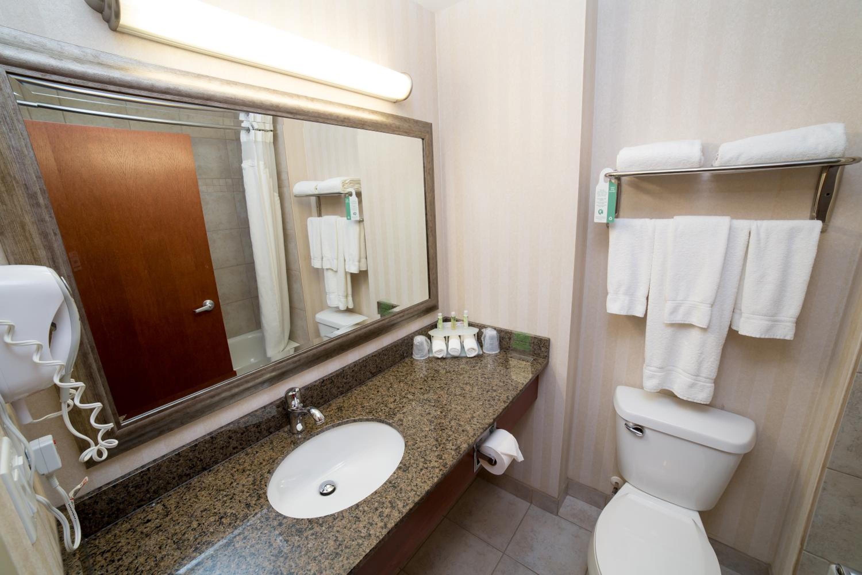 Standard Room - Photo 9