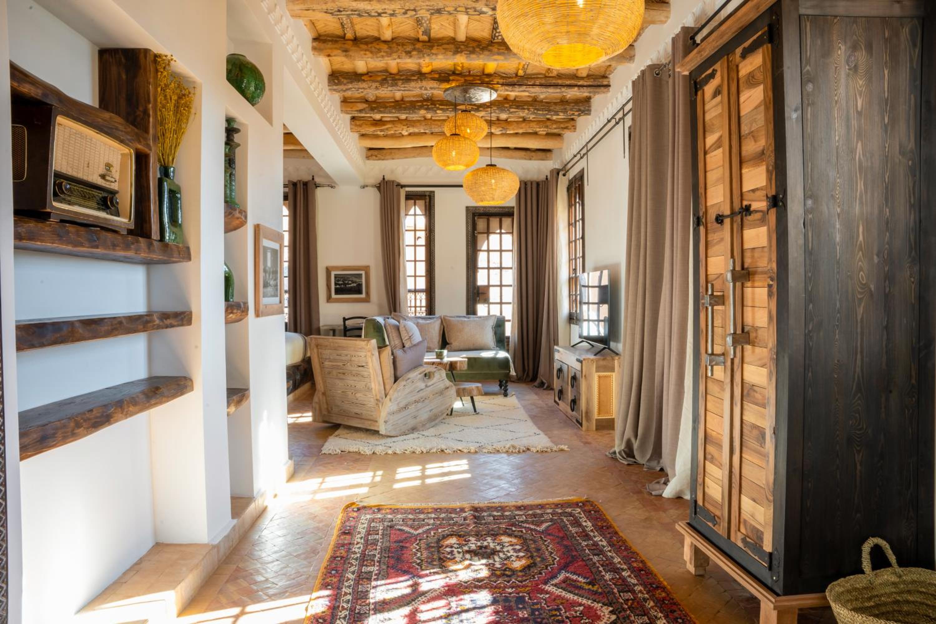 Deluxe Suite with Terrace