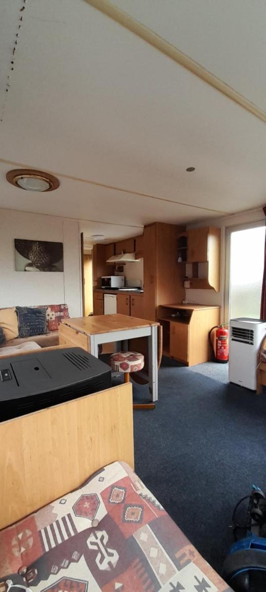 Mobile Home photo 2