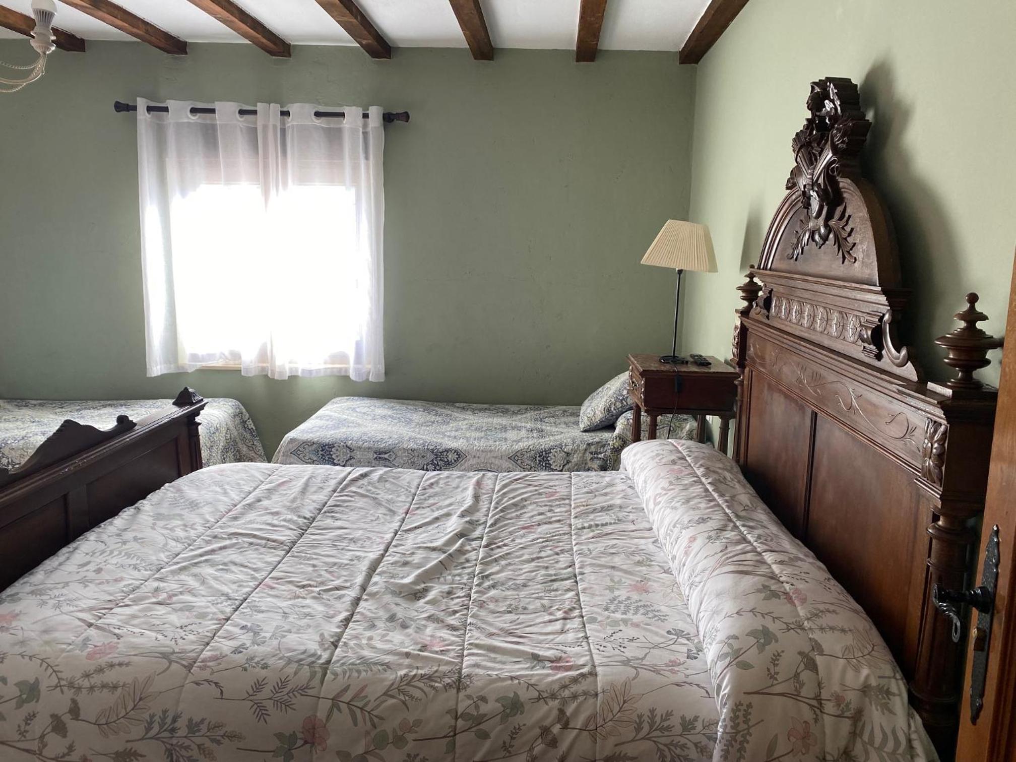 Casa de cuatro habitaciones