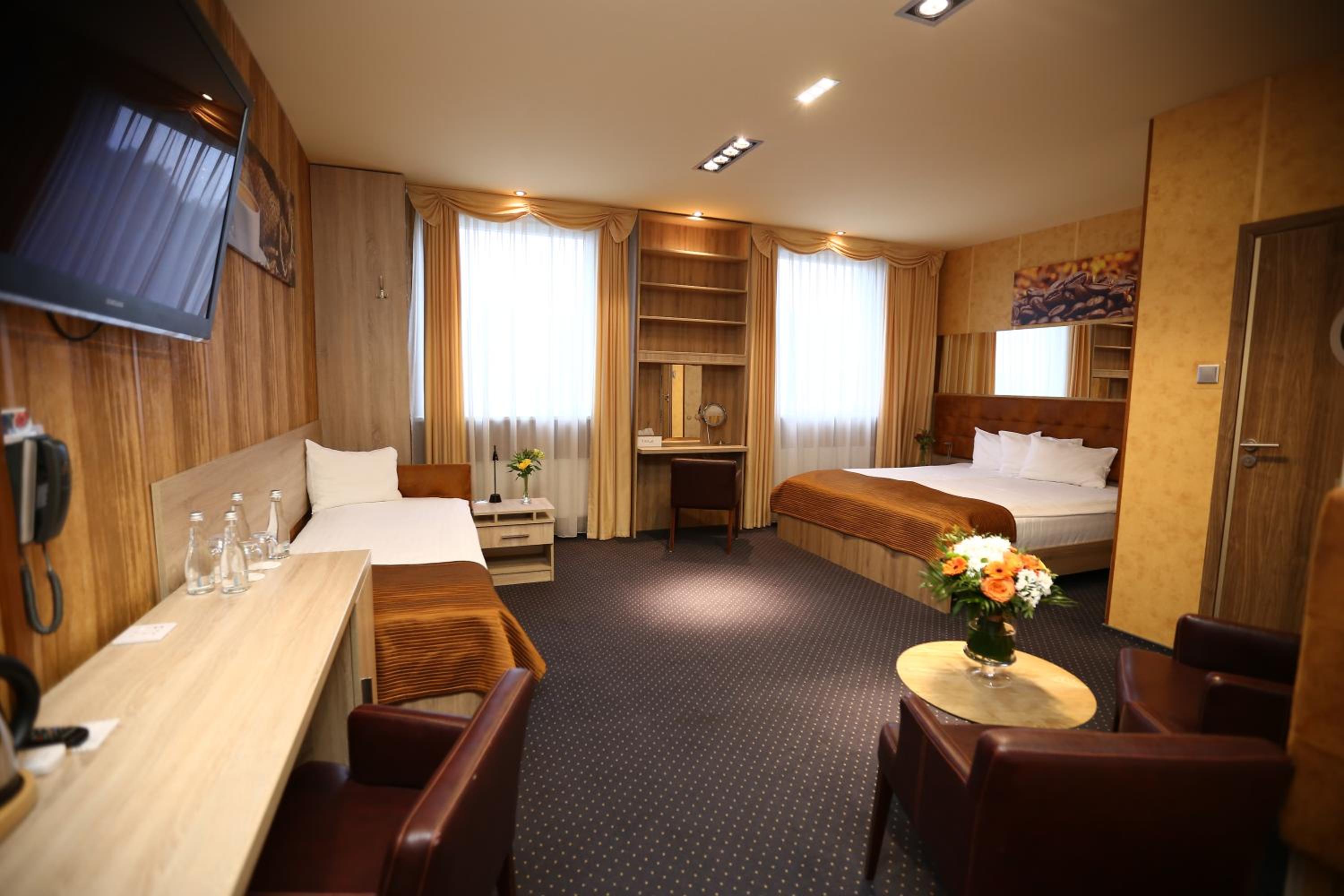Luxury Quadruple Room - Photo 4