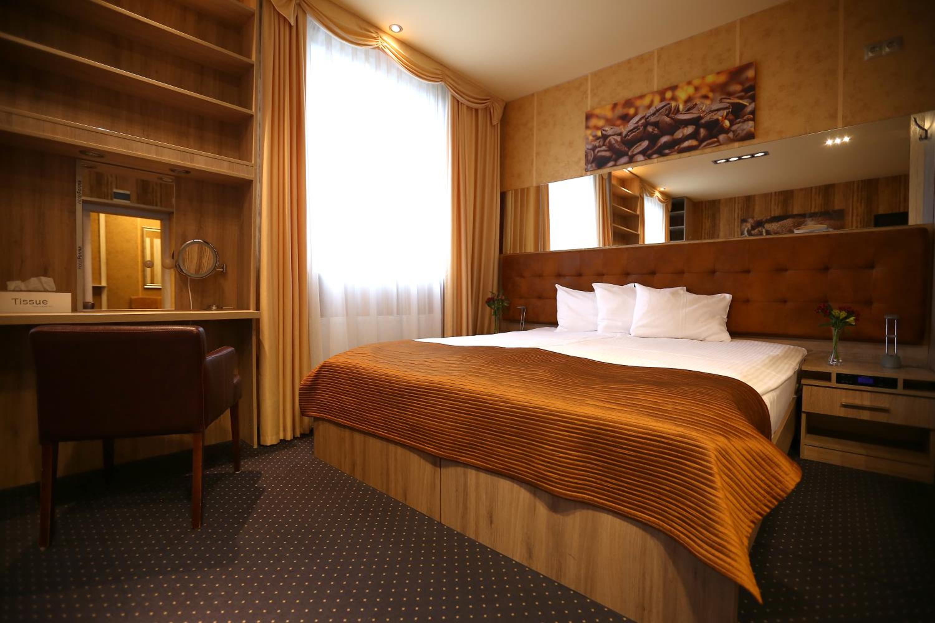 Luxury Quadruple Room - Photo 1
