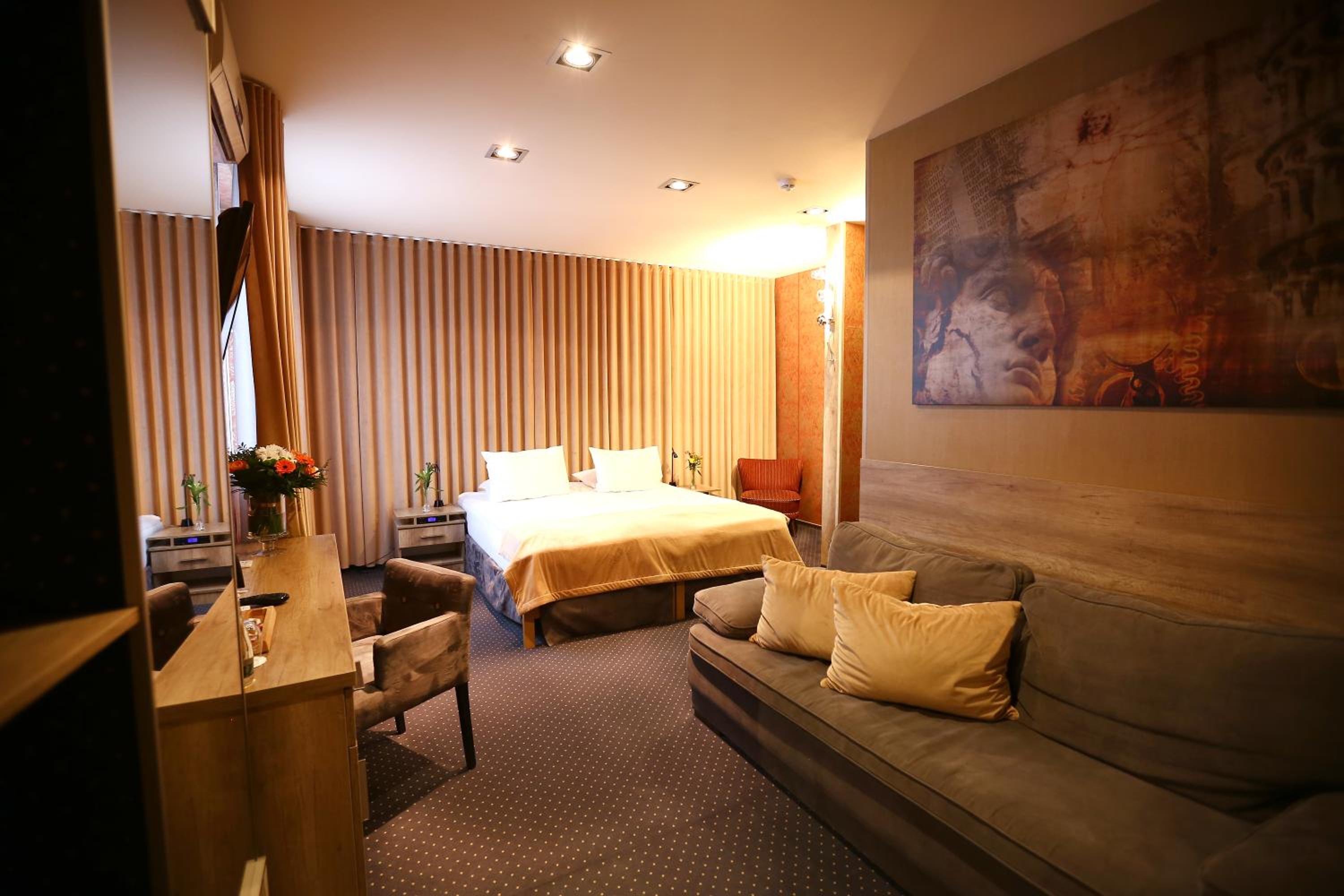 Apartment with Sofa Bed