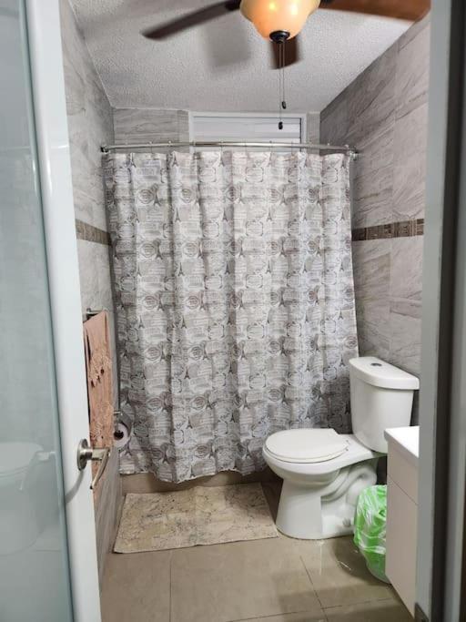 Four-Bedroom House photo 3