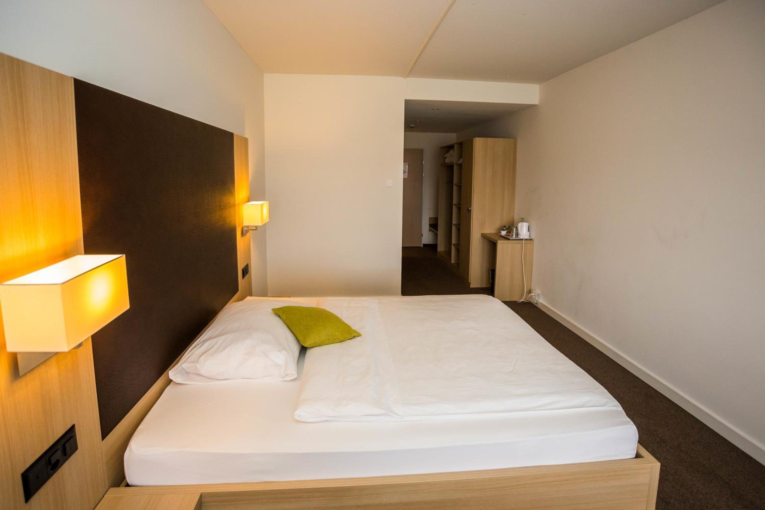 Standard Double Room (1-2 adults) photo 2