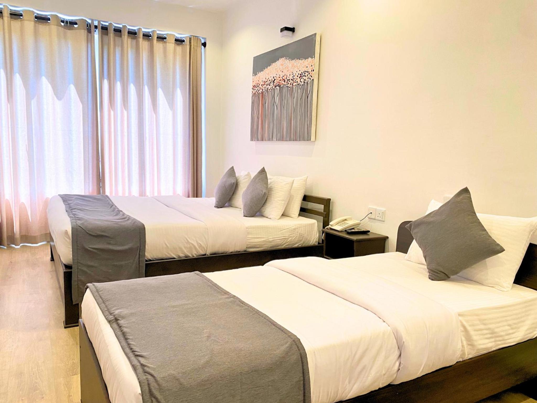 Deluxe Triple Room photo 2