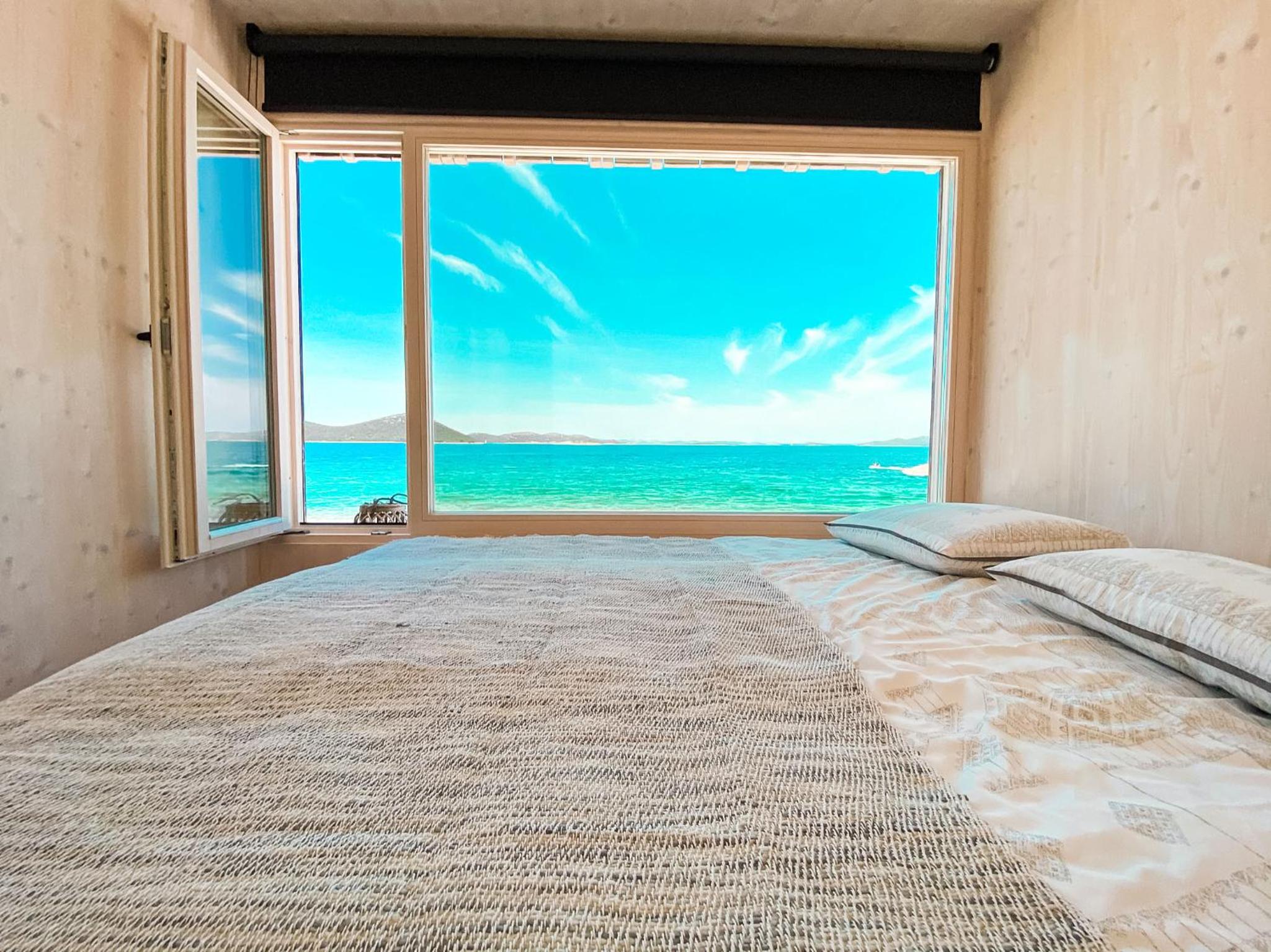 Villa - Beach Front