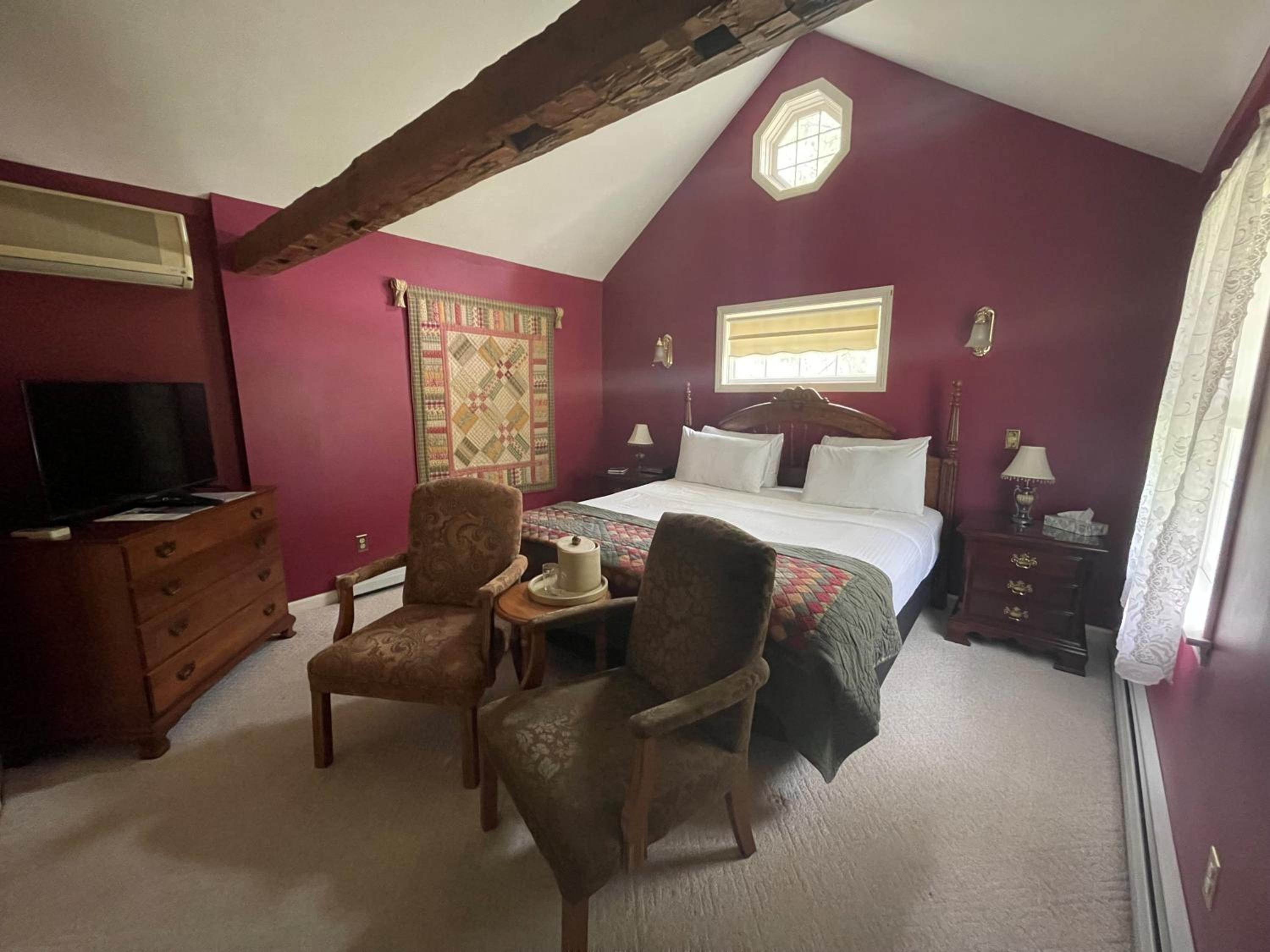 King Room with Spa Bath