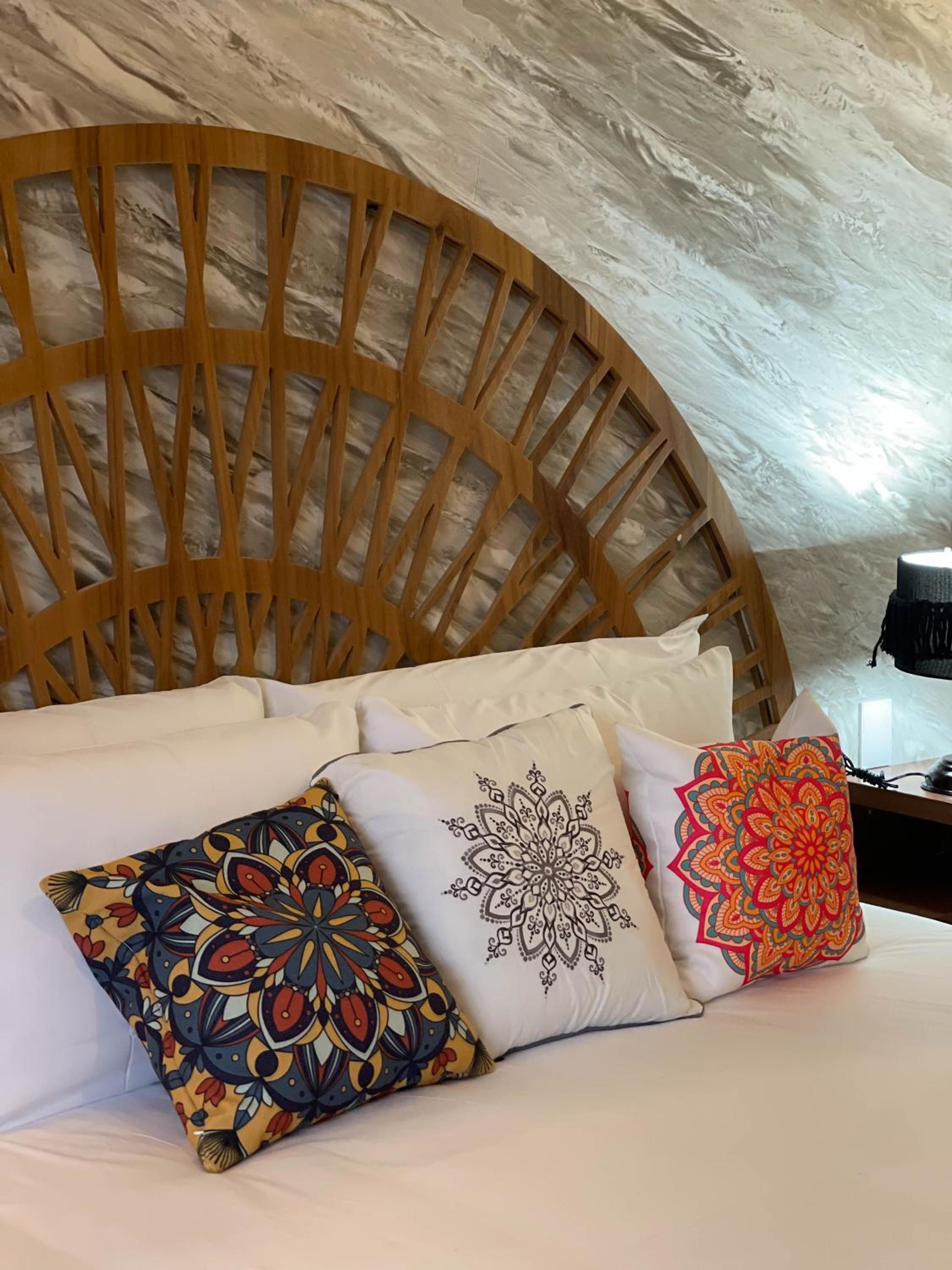 Deluxe Double Room with Balcony and Sea View photo 3