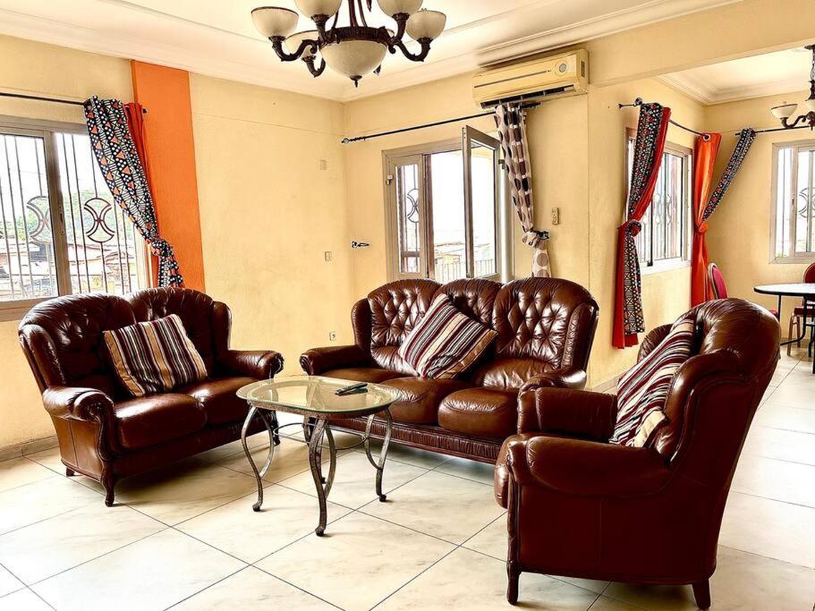 Three-Bedroom Apartment photo 1