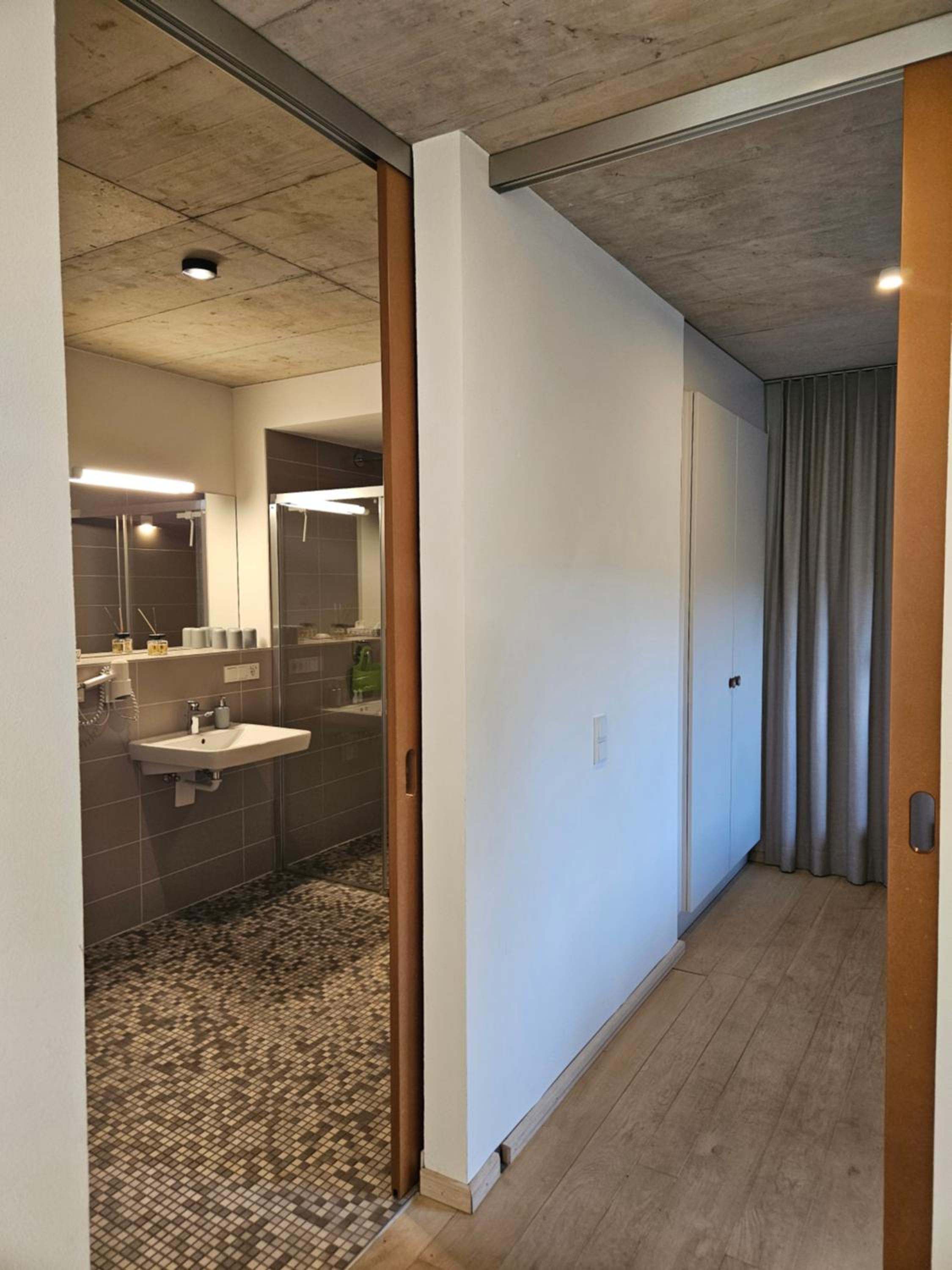 Apartment - Ground Floor photo 2