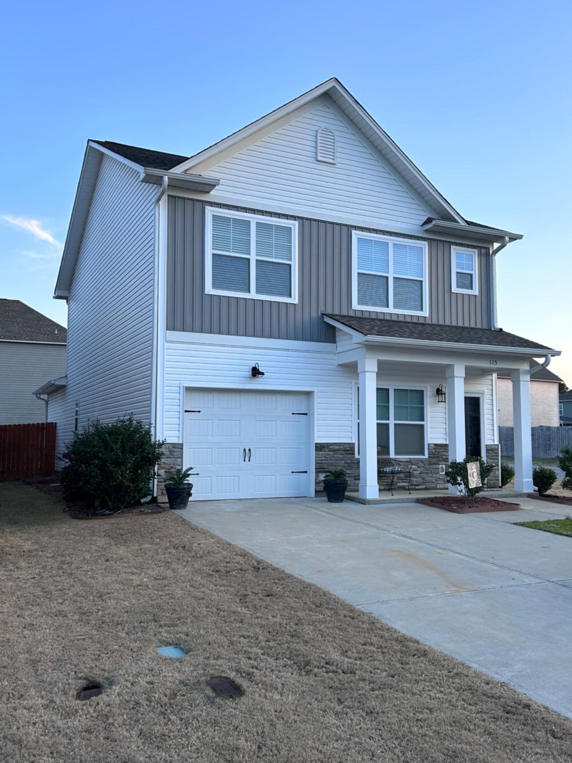 Four-Bedroom House photo 2