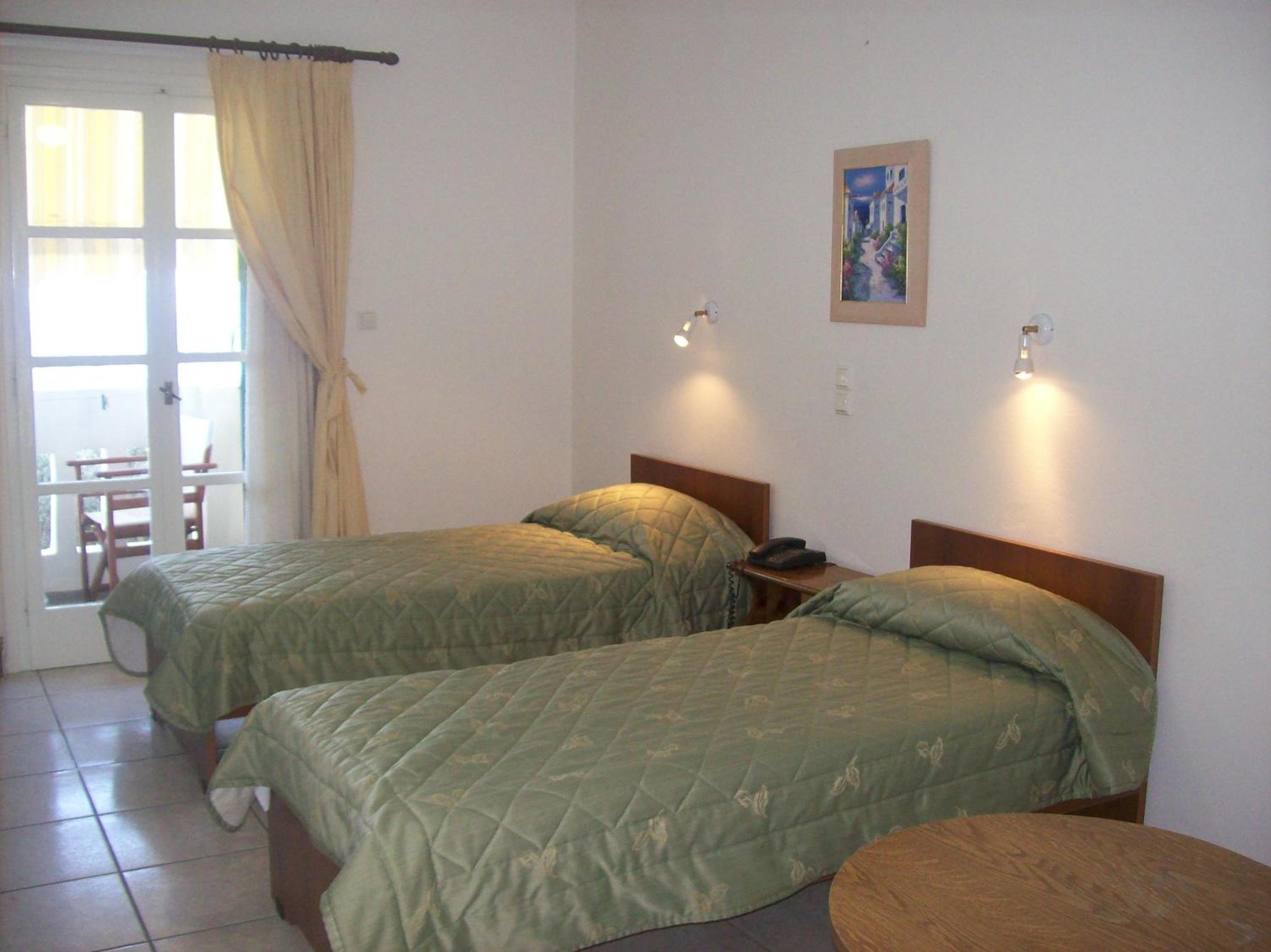 Studio with Balcony and Sea View - Photo 8
