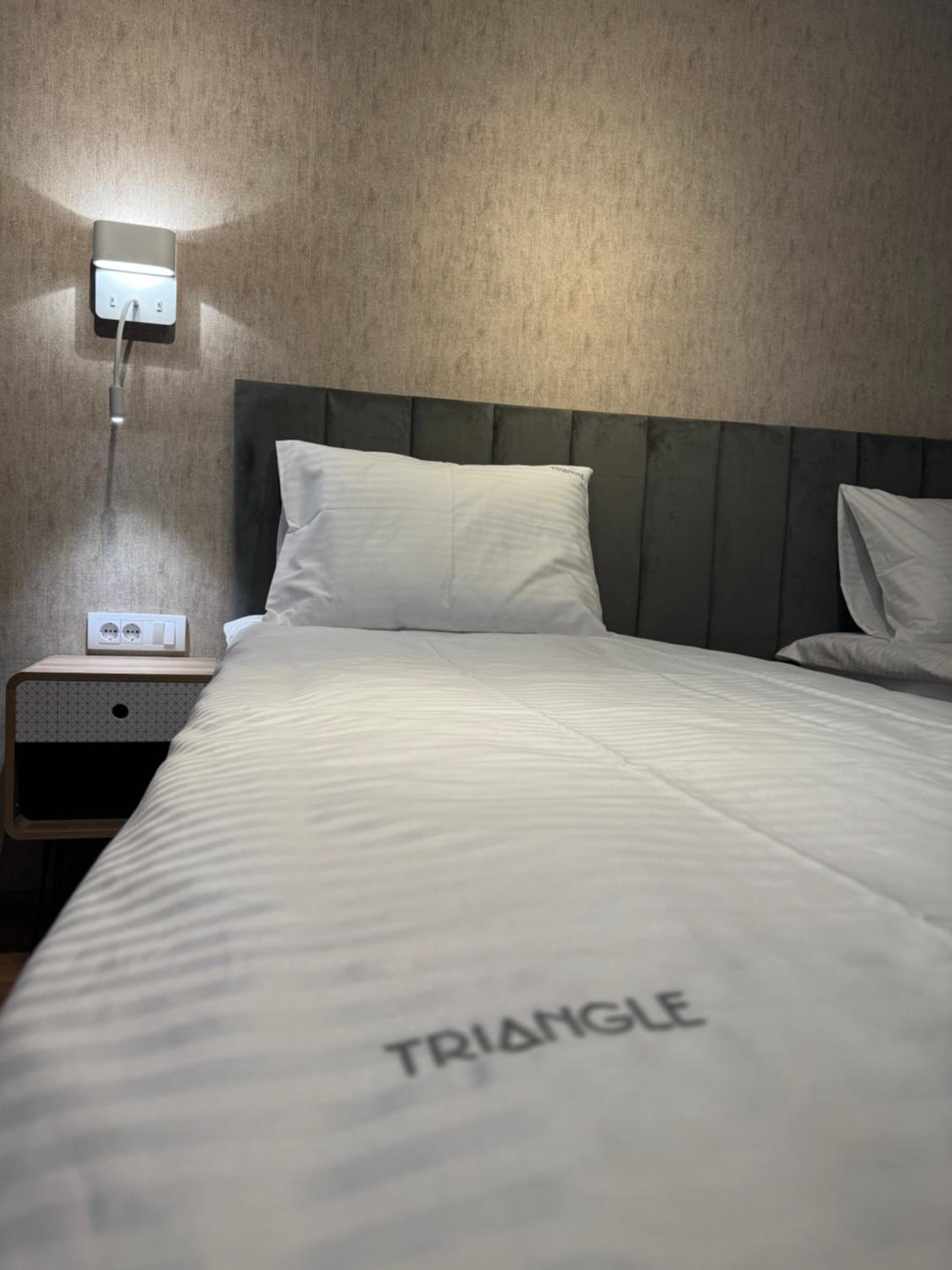 Deluxe Double Room with Balcony photo 2