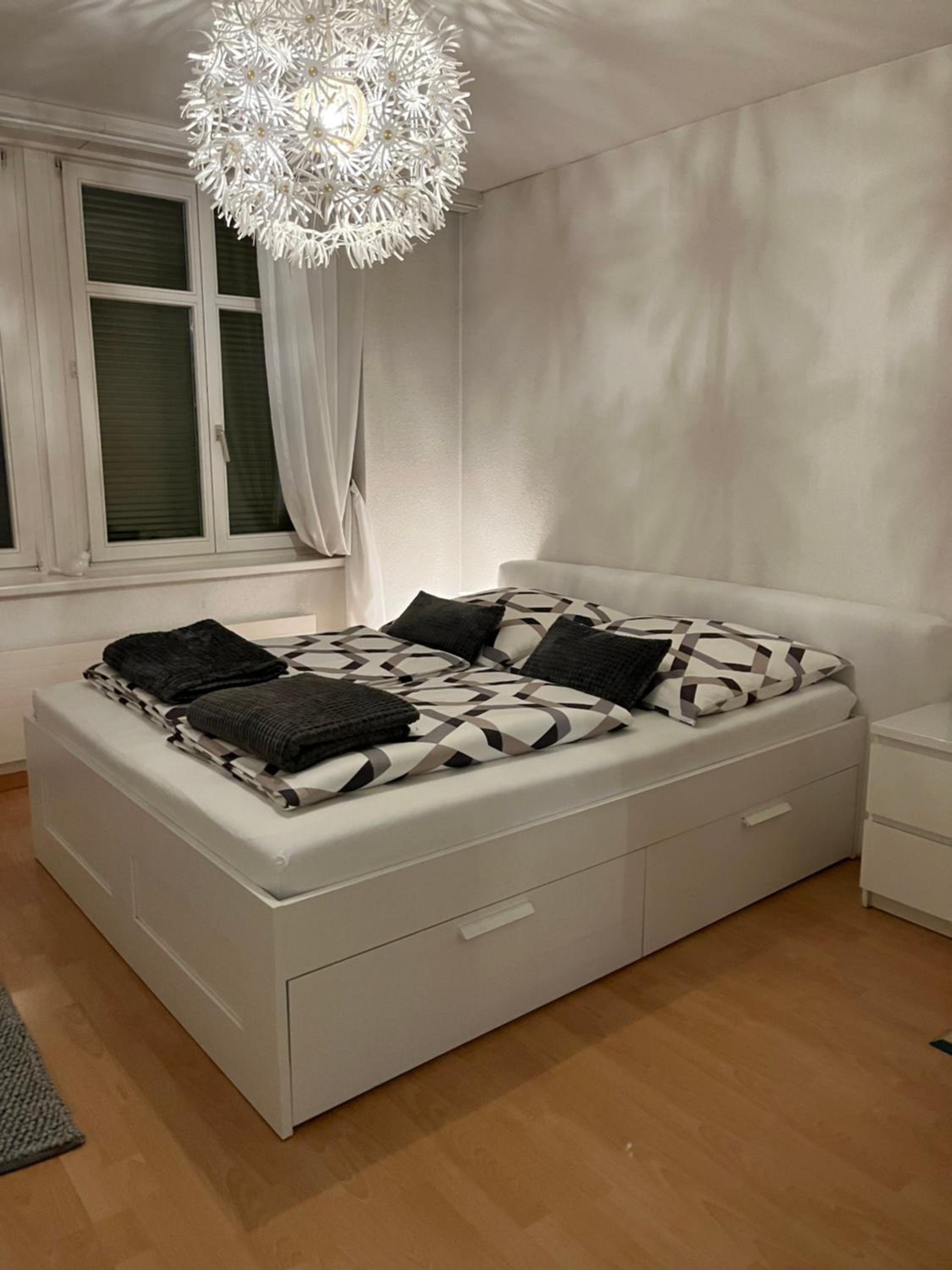 One-Bedroom Apartment - Photo 34