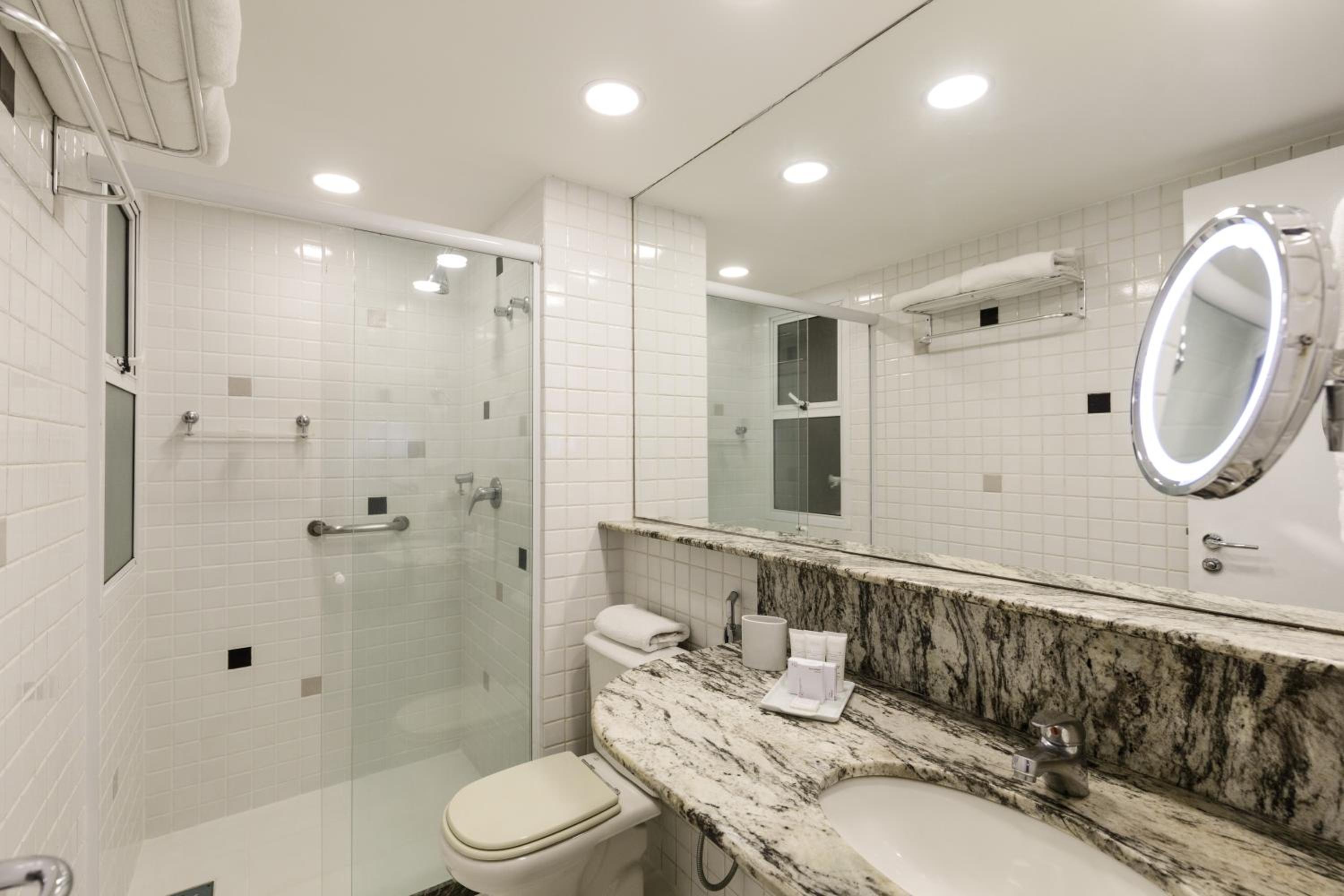 Junior Suite with Street View - Photo 7