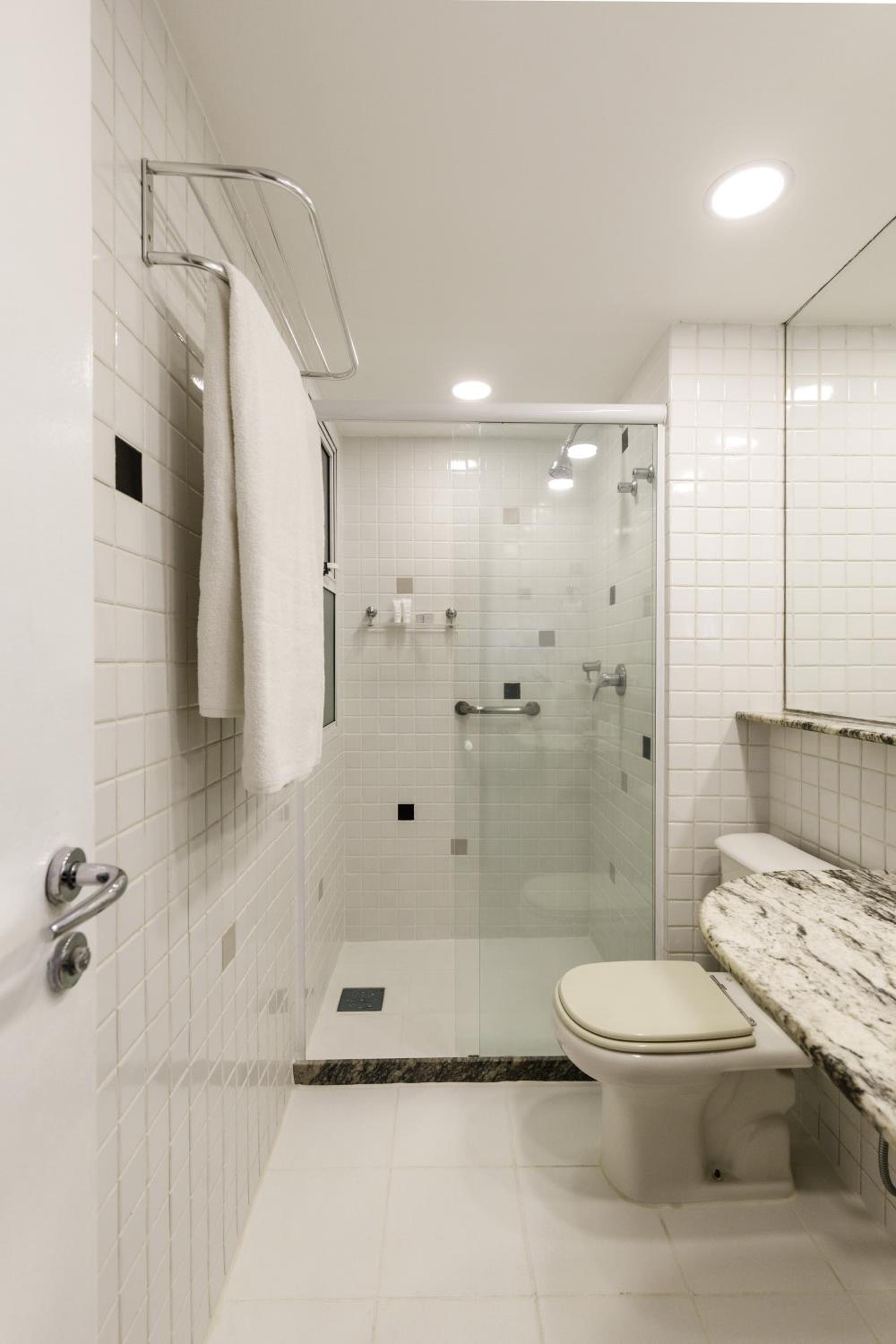 Junior Suite with Street View - Photo 6