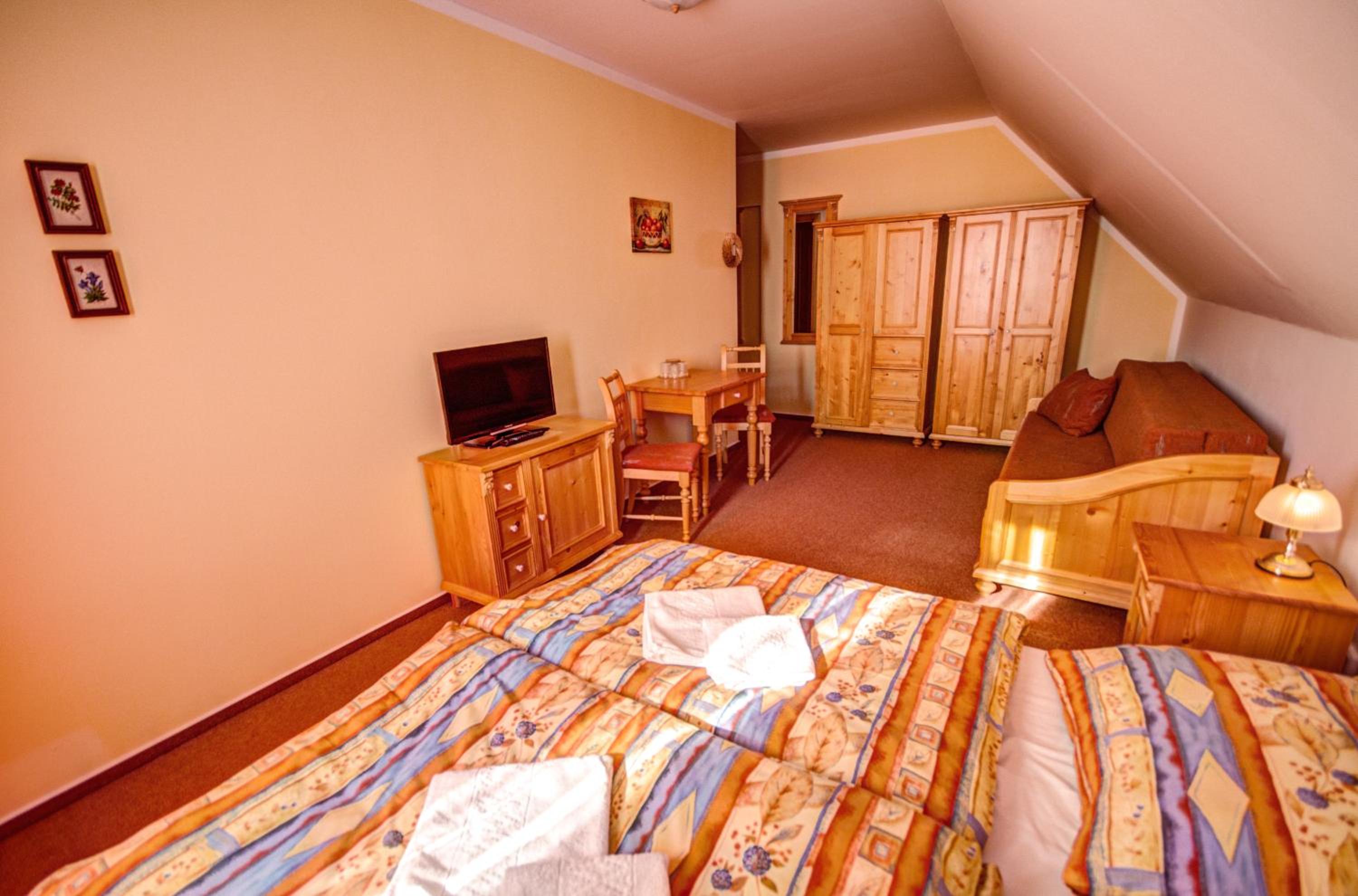 Quadruple Room with Balcony photo 1
