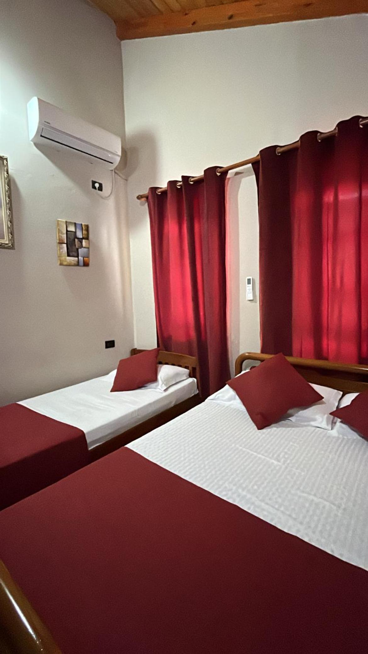 Basic Triple Room