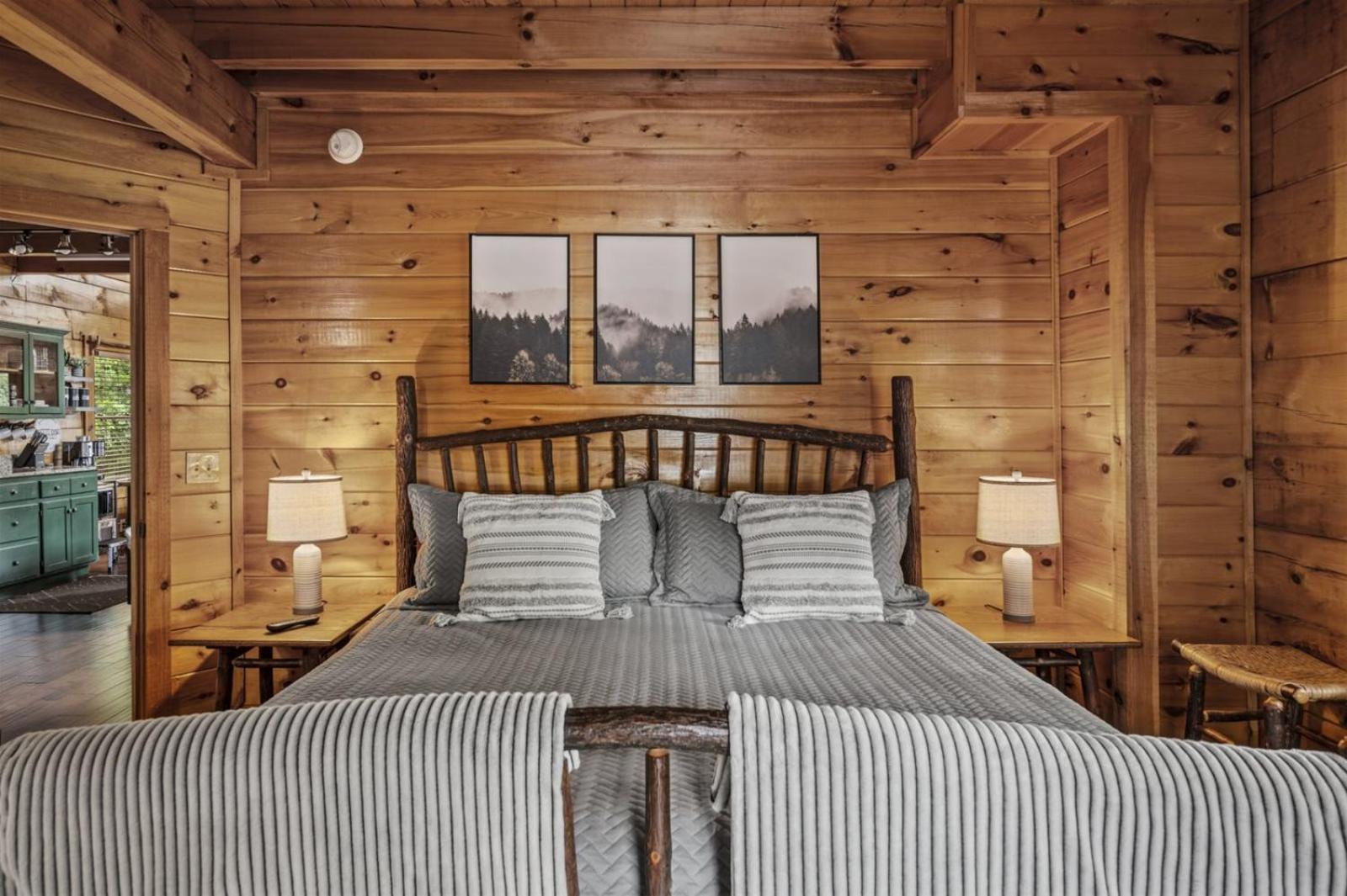 Three-Bedroom Vacation Home  photo 3