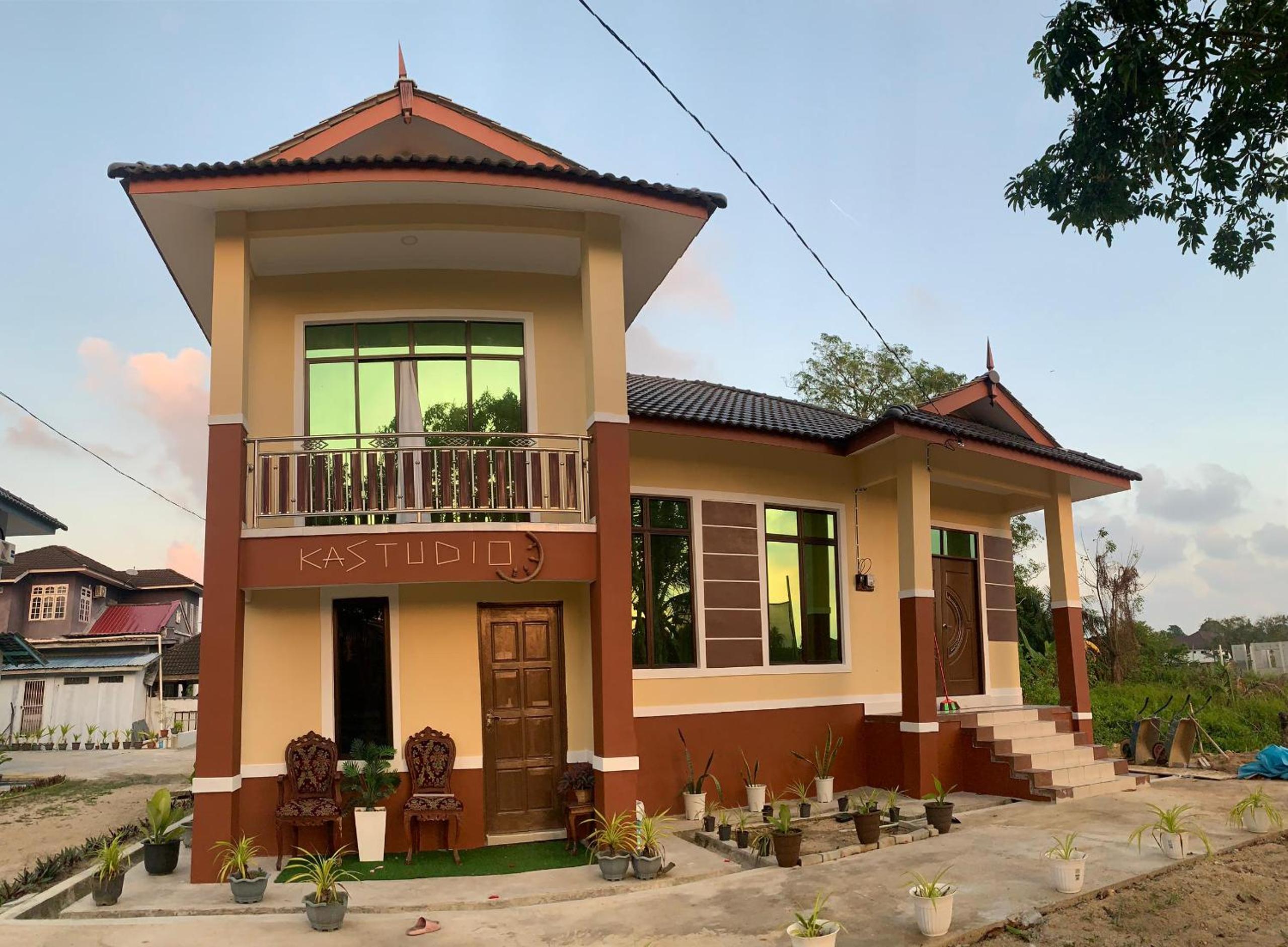 Four-Bedroom House photo 2