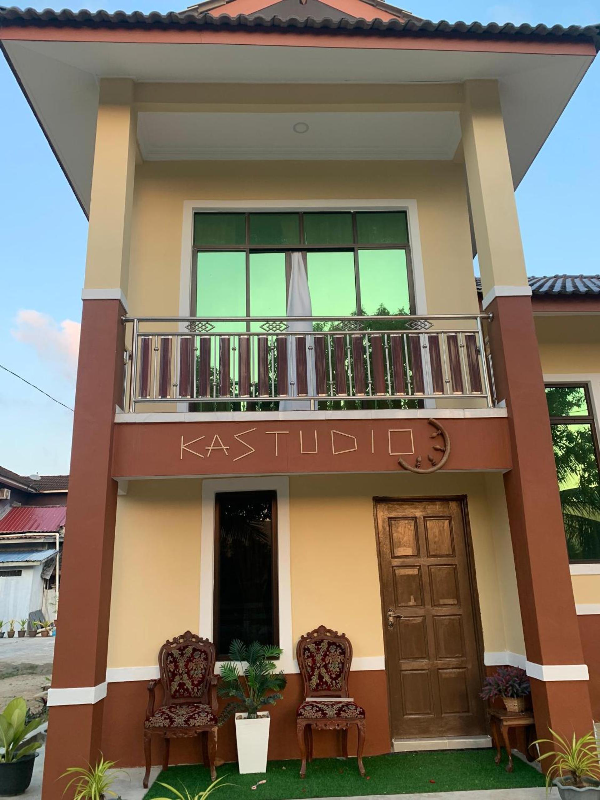 Four-Bedroom House photo 3