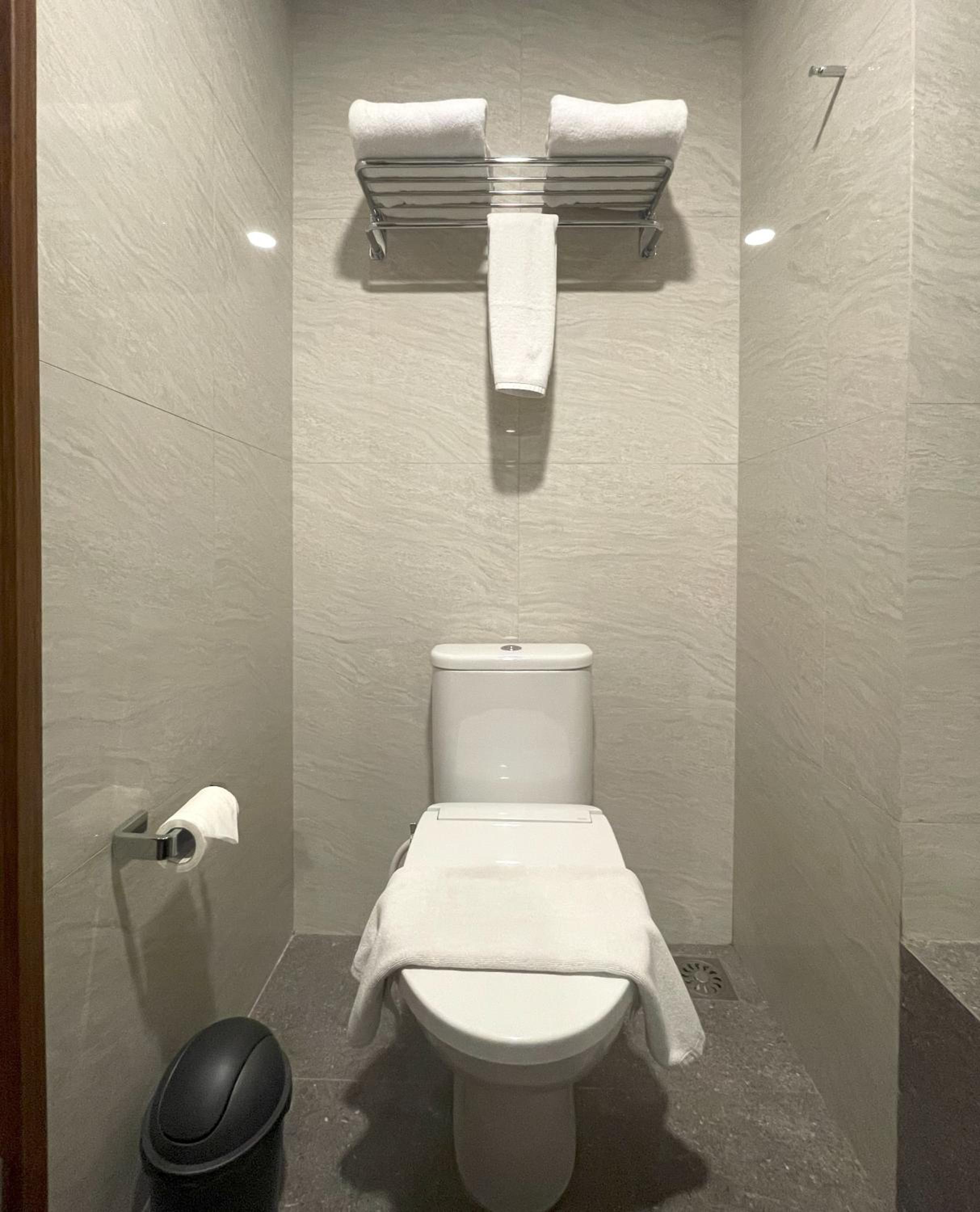 One-Bedroom Apartment - Photo 14
