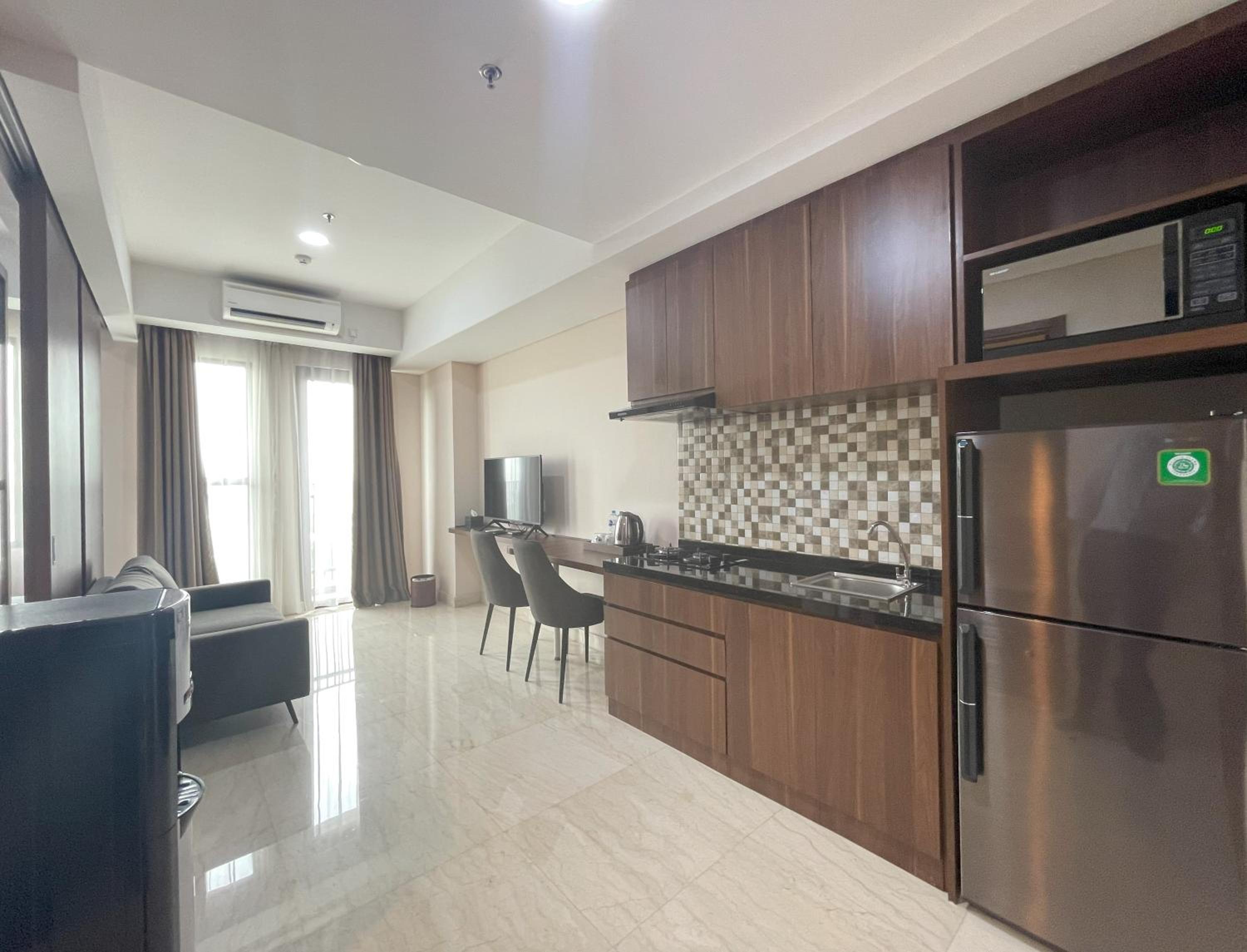 One-Bedroom Apartment - Photo 7