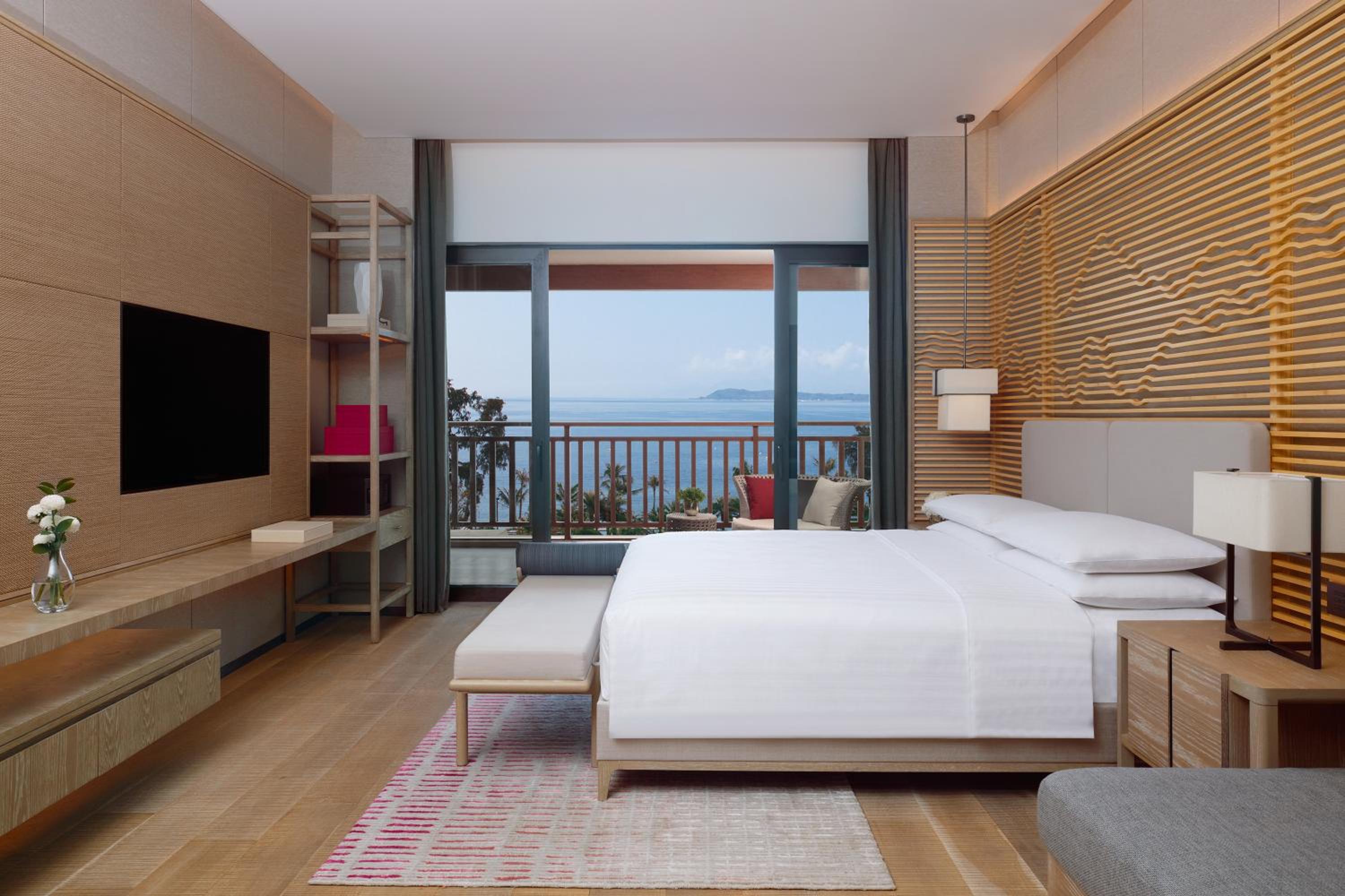 Grand Seaview King Room photo 1