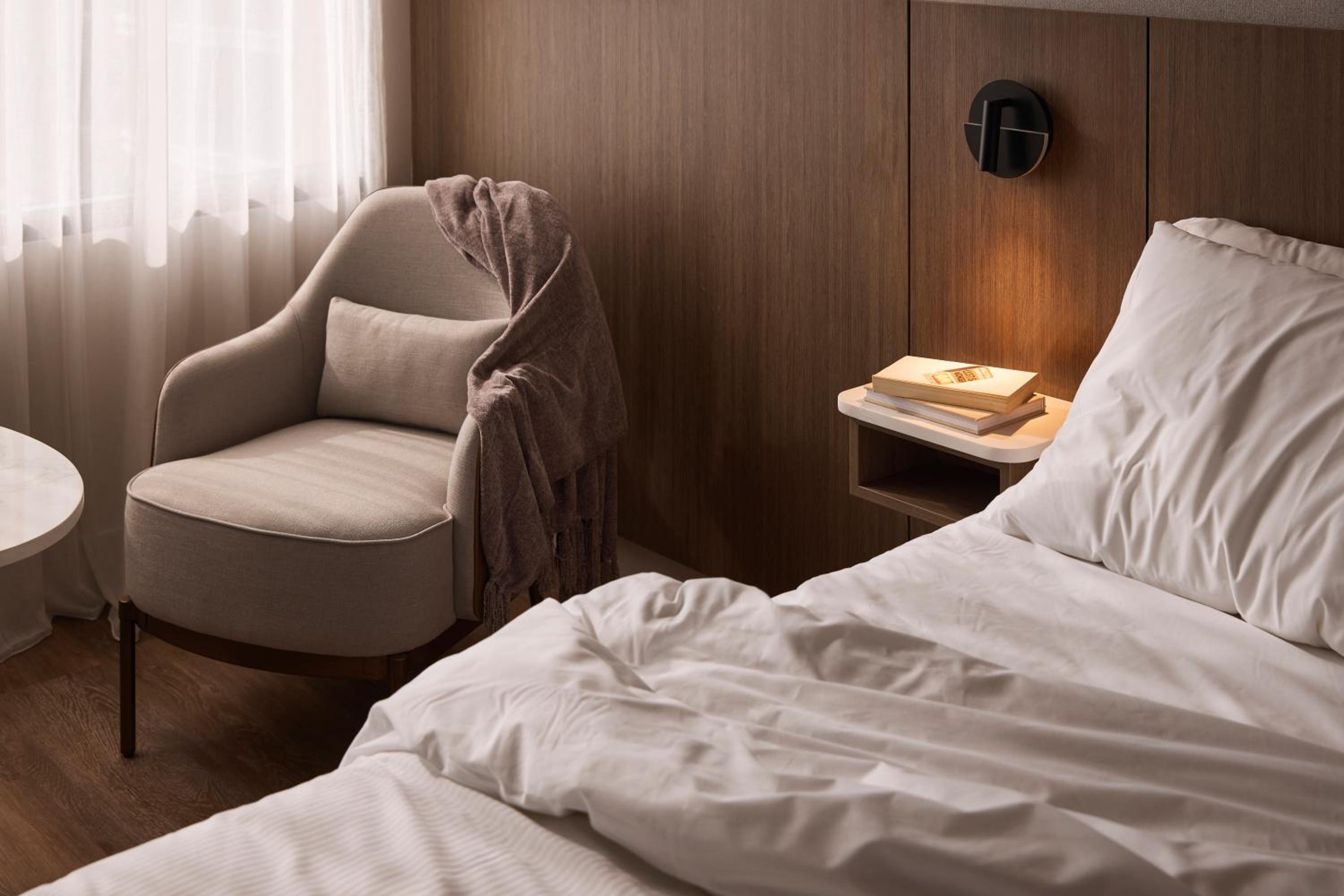 One-Bedroom King Suite