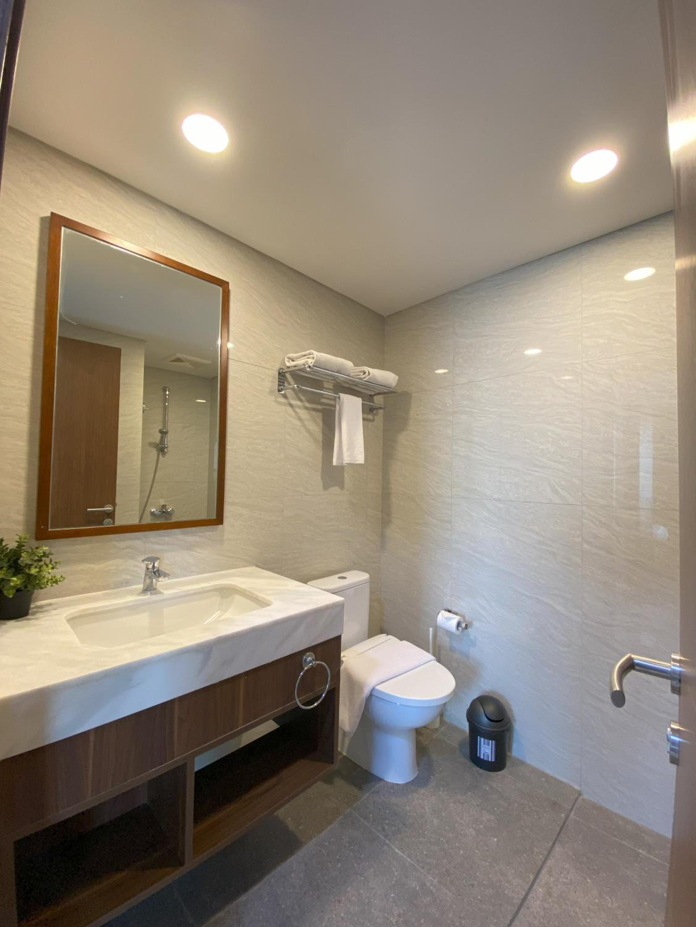 Two-Bedroom Apartment - Photo 8