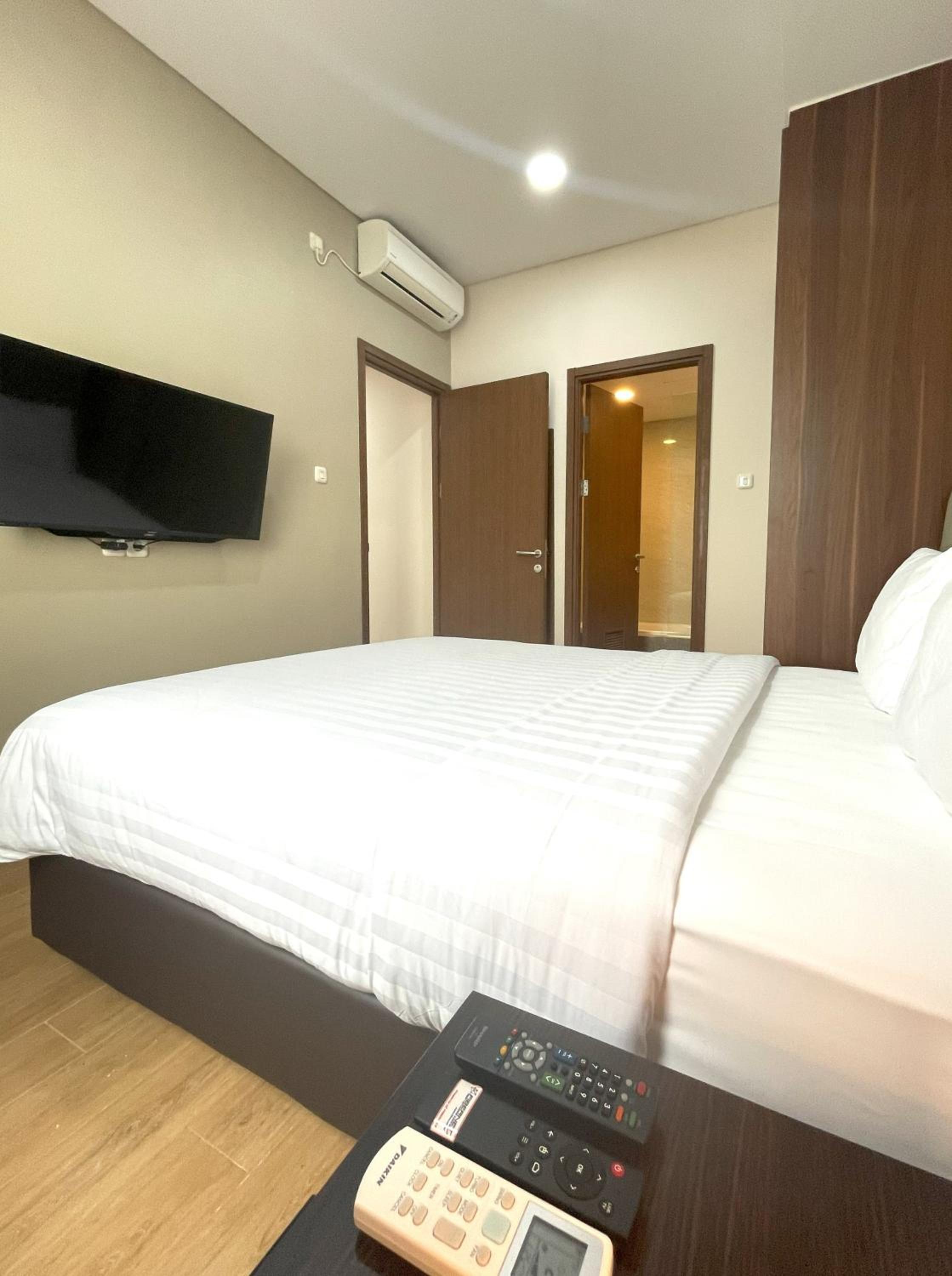 Two-Bedroom Apartment - Photo 23