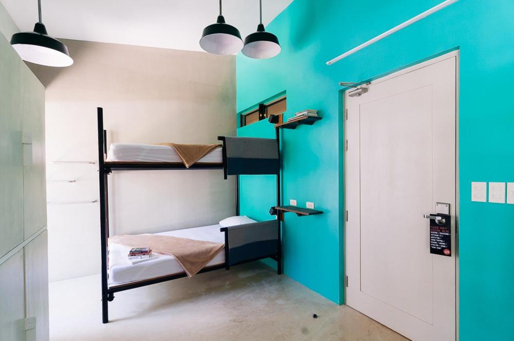 Bed in 4-Bed Mixed Dormitory Room photo 3