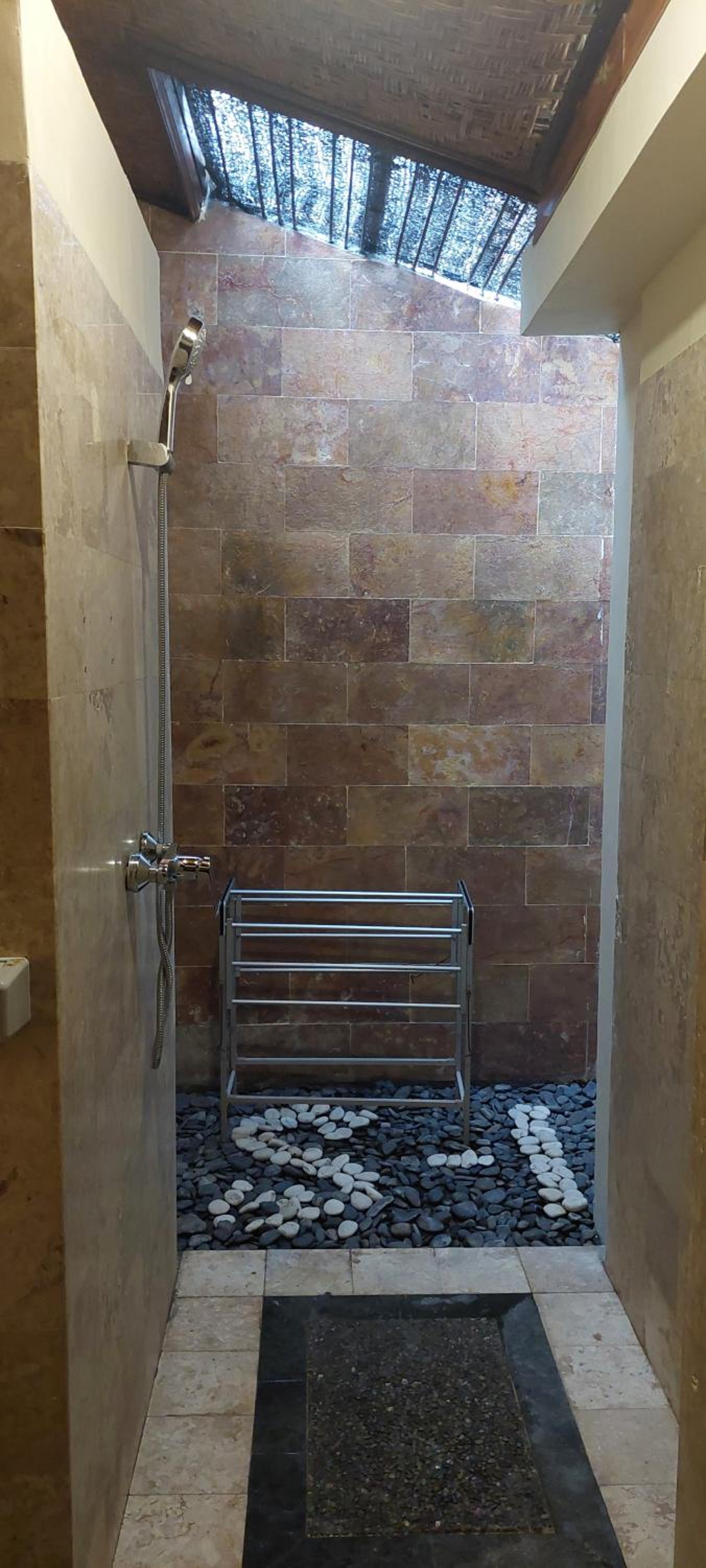 Deluxe Suite - Photo 5