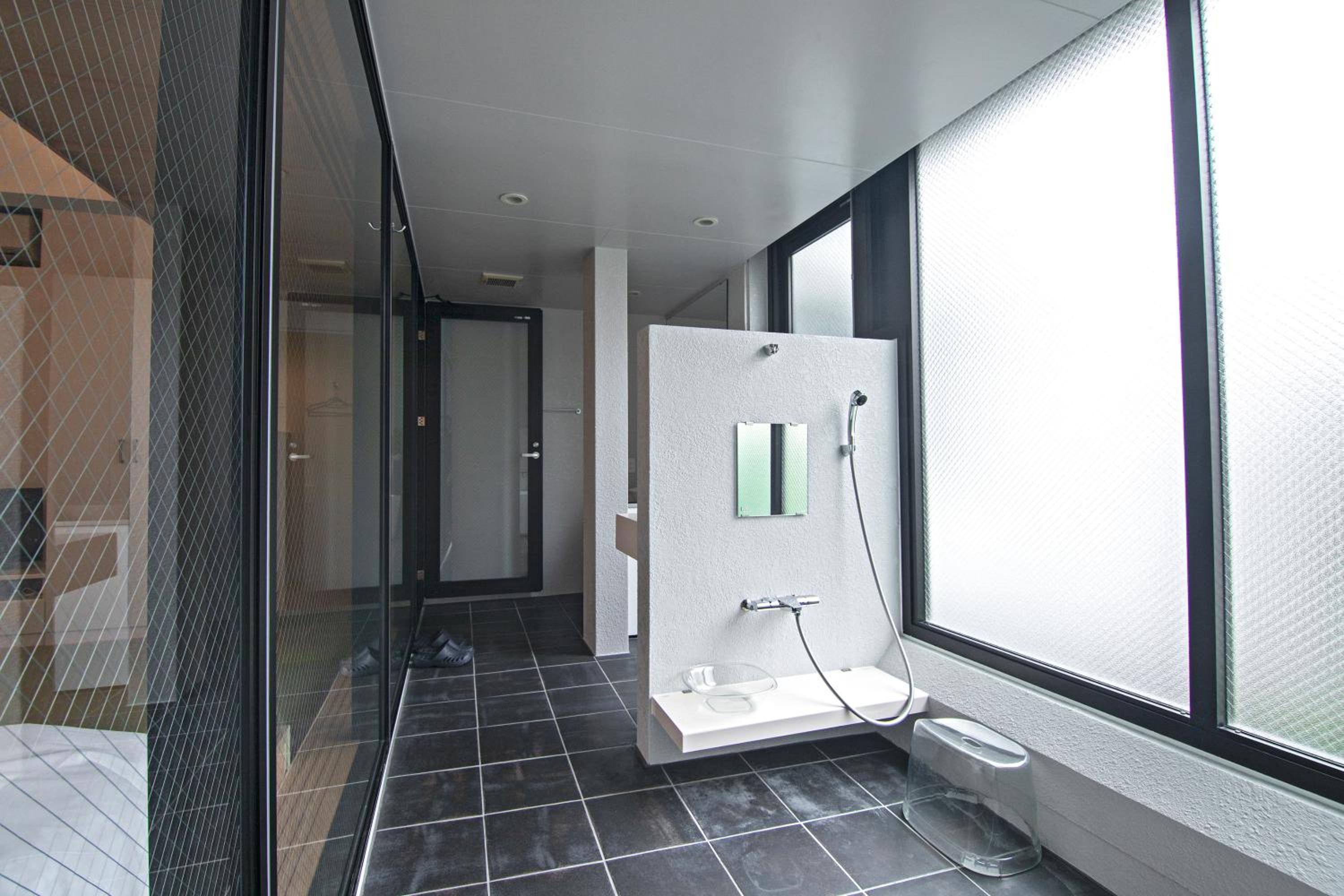 Triple Room - Photo 9