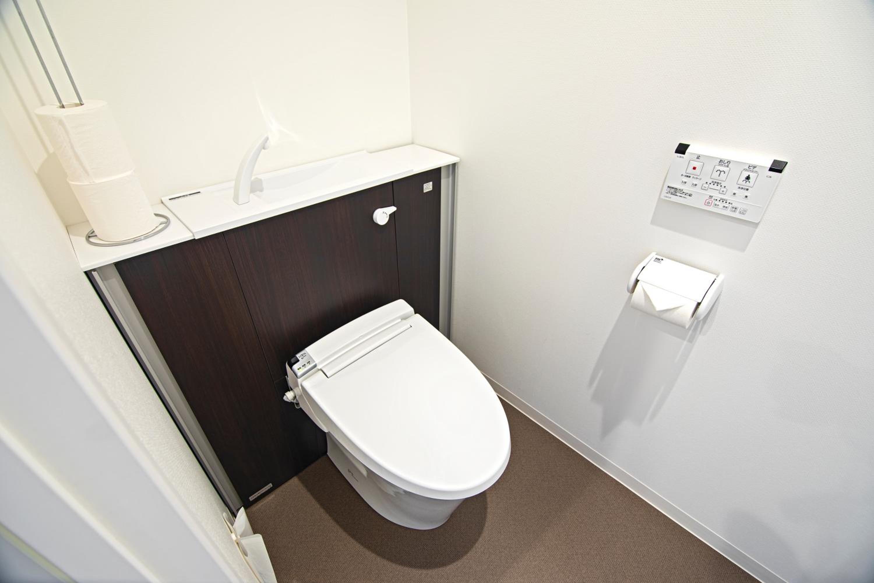Quadruple Room - Photo 9