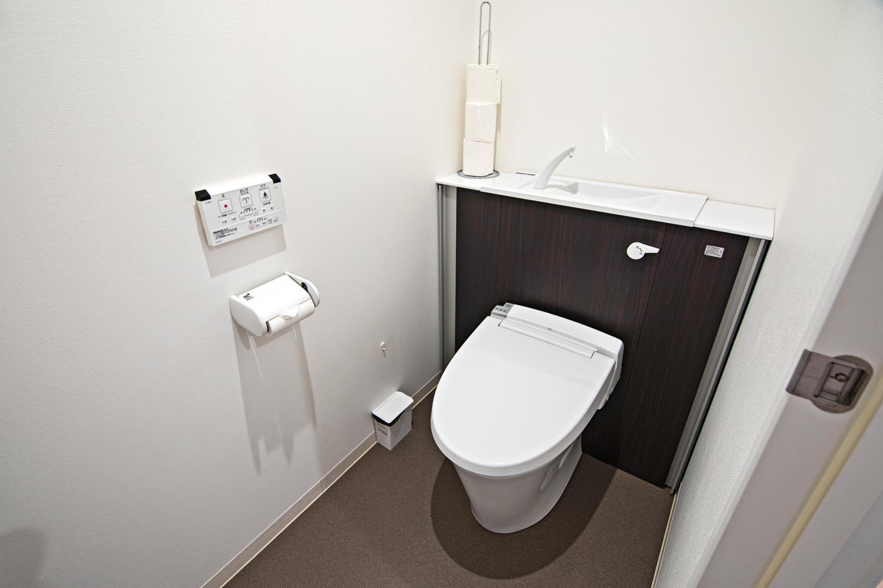 Double Room - Photo 9