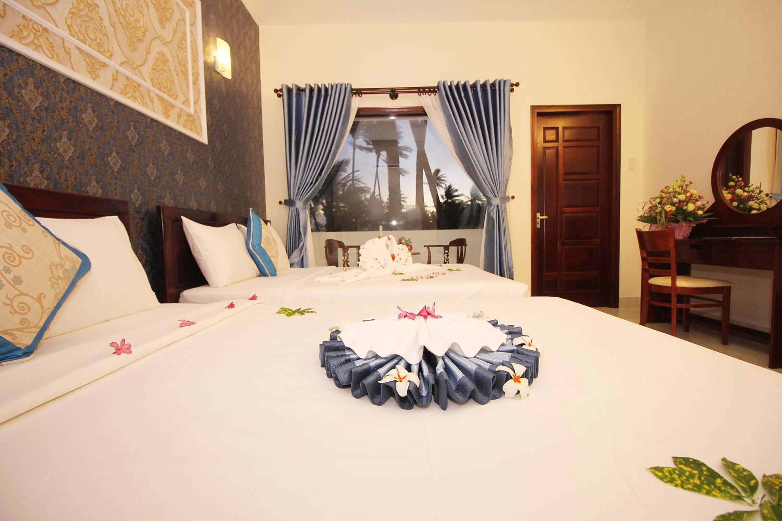Quadruple Room With Balcony photo 3