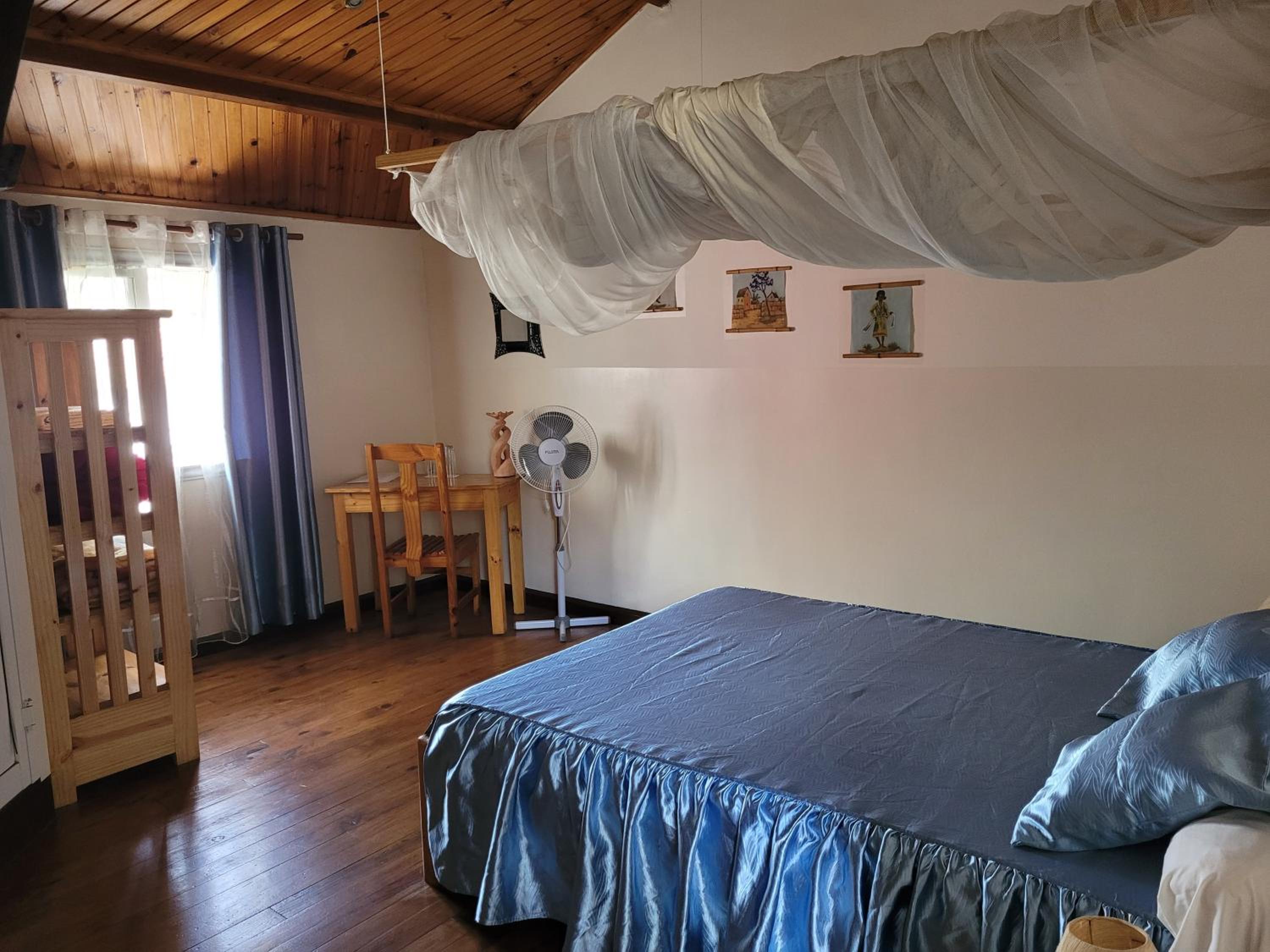 Double Room with Private Bathroom photo 2