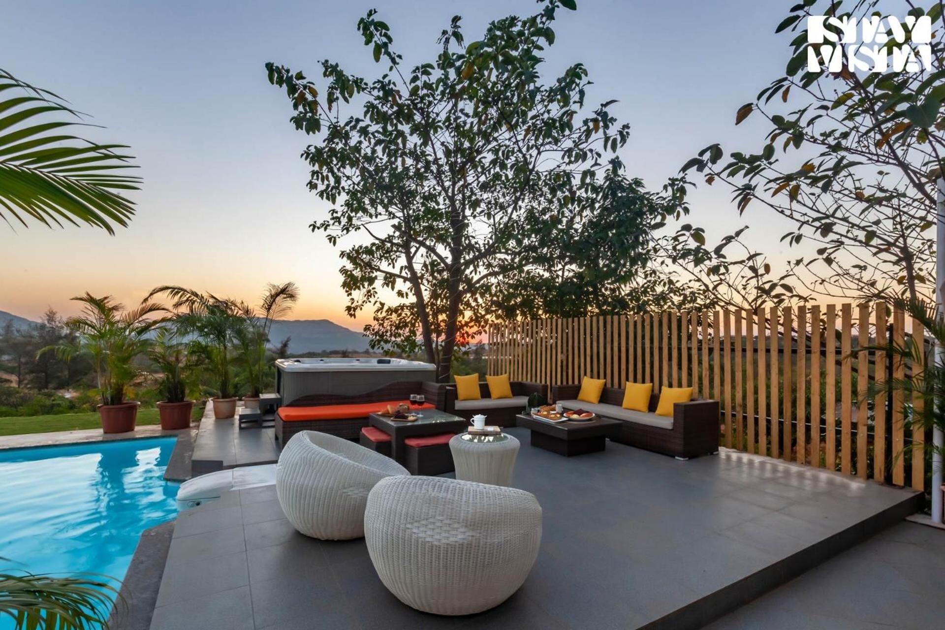 Villa photo 2