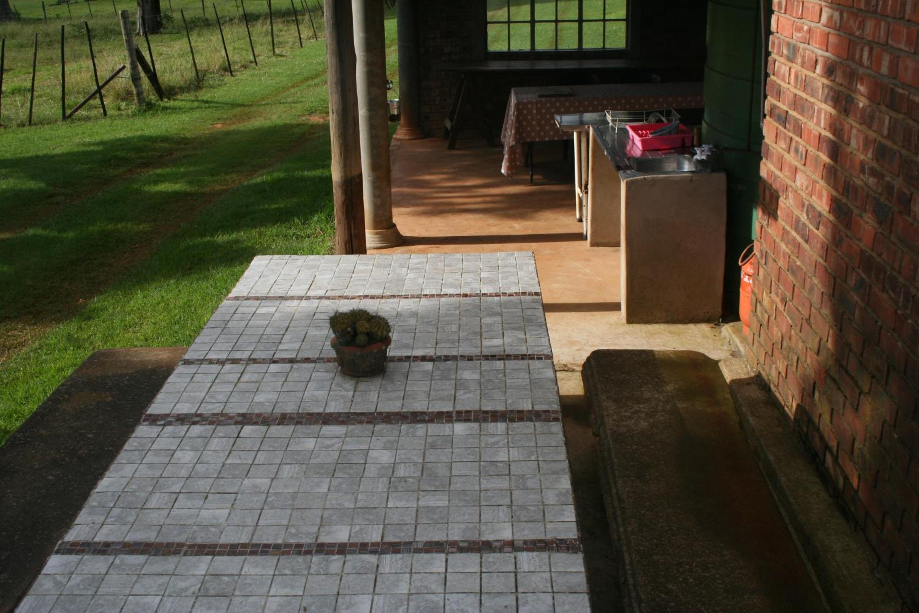 Family Room - Photo 12