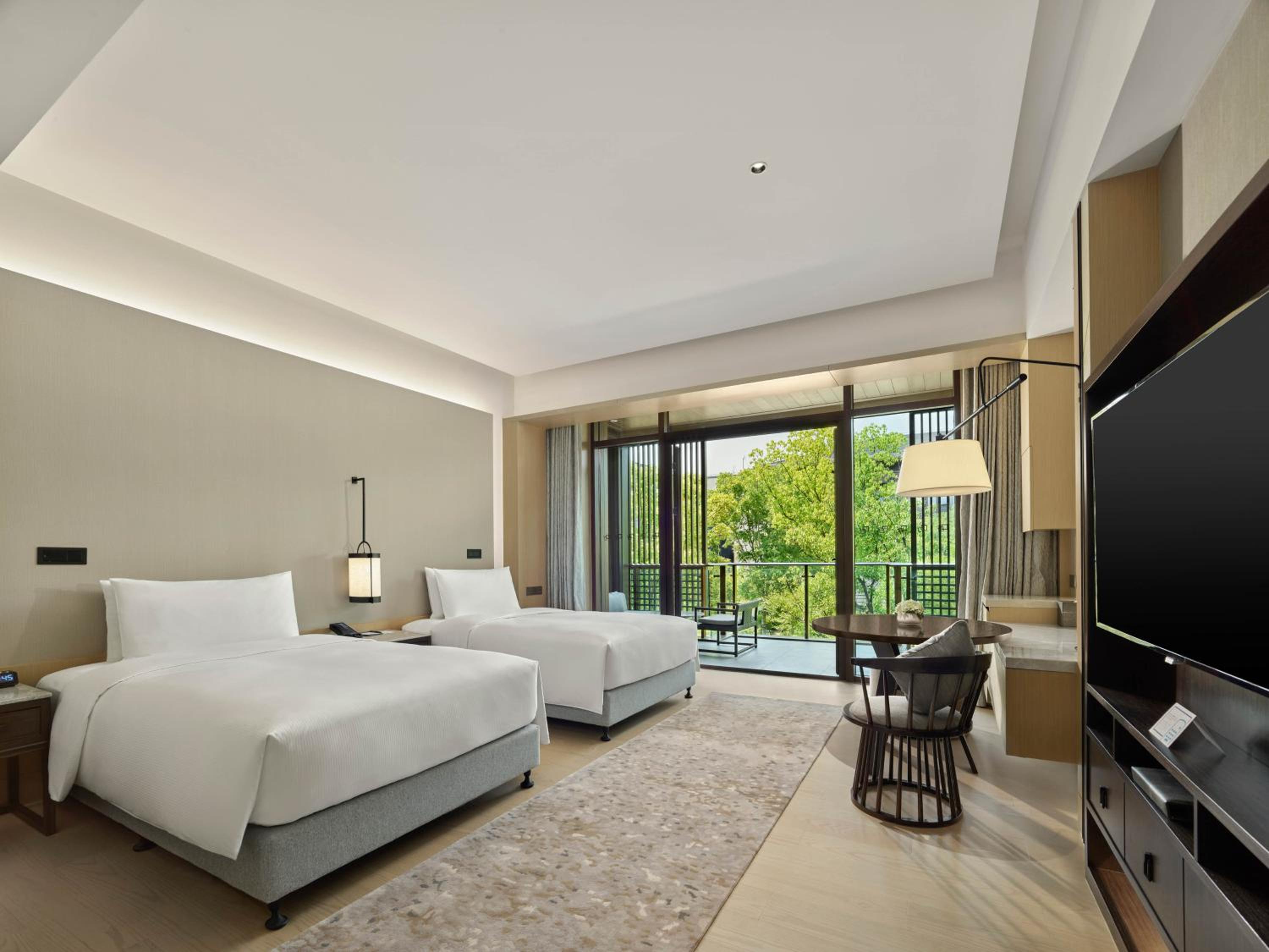 Deluxe Twin Room with Garden View and Balcony
